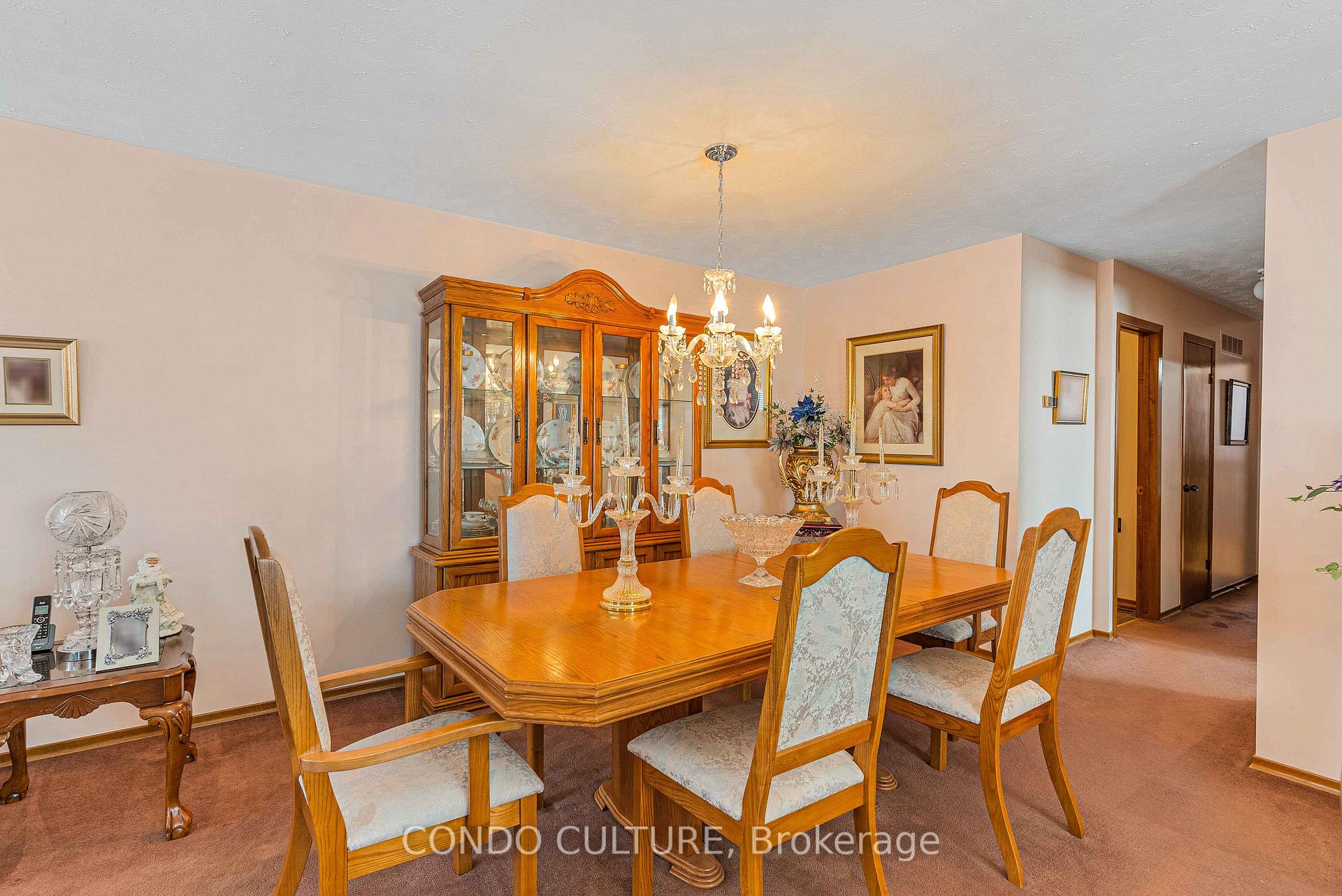 Photo 10 of 202 Ray Street N, Hamilton, Strathcona — HOMEH