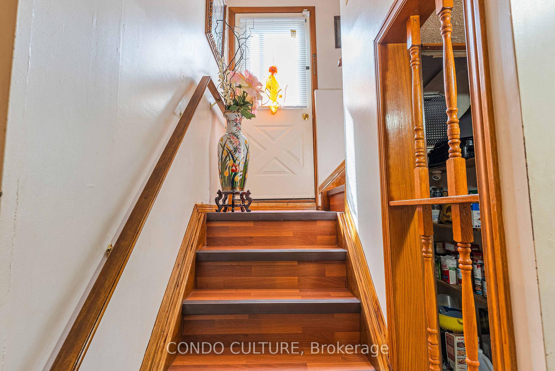 Photo 30 of 202 Ray Street N, Hamilton, Strathcona — HOMEH