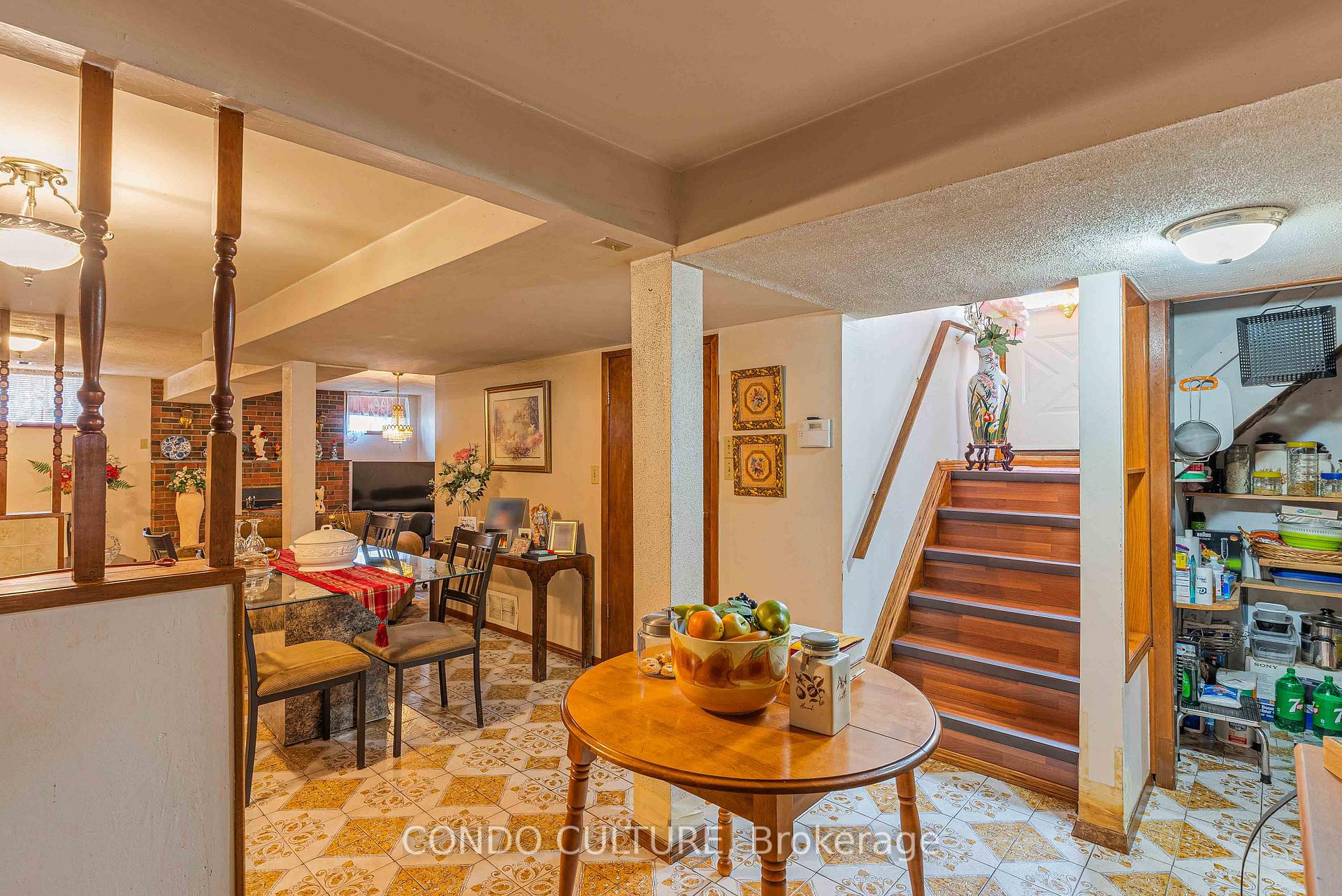 Photo 37 of 202 Ray Street N, Hamilton, Strathcona — HOMEH