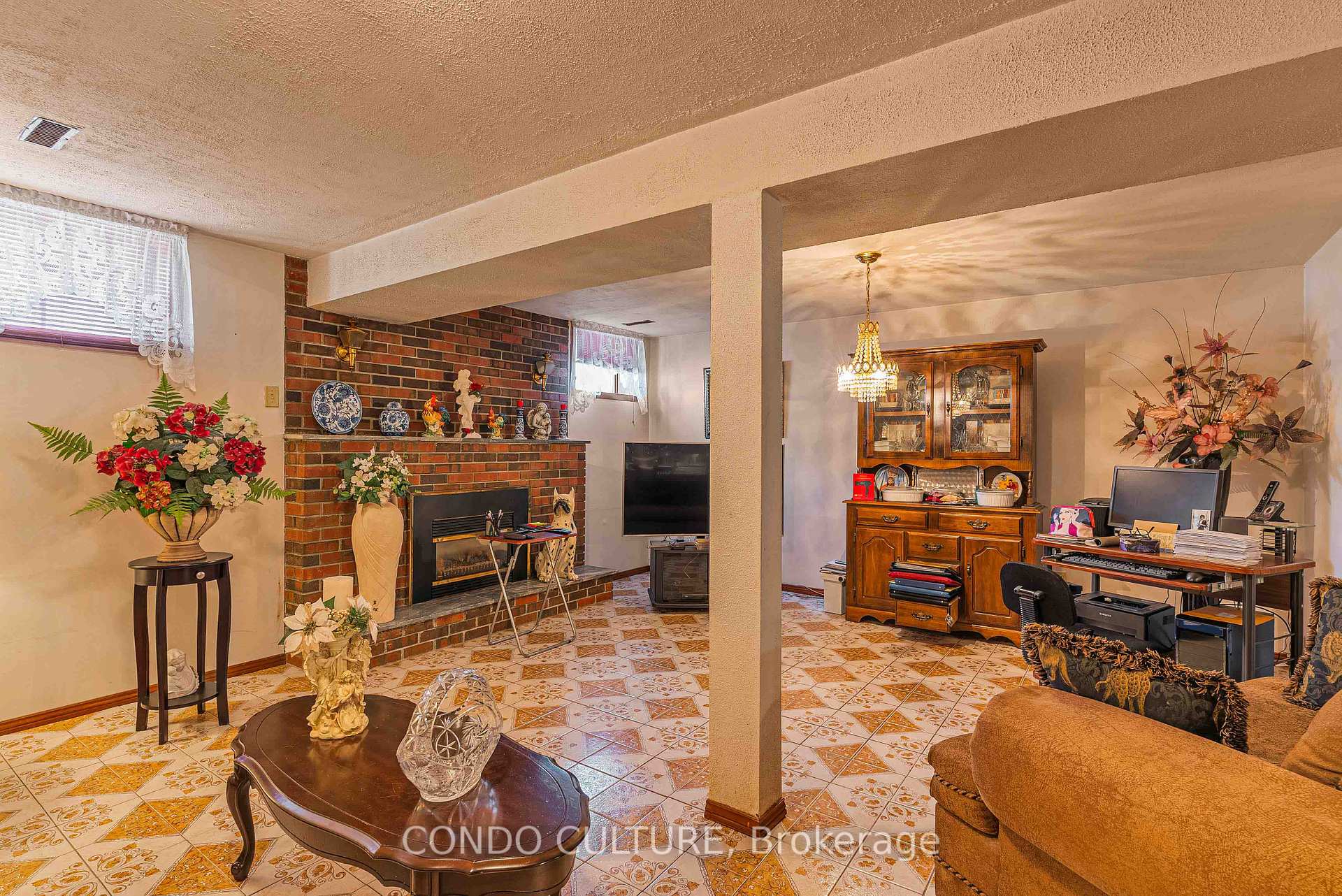 Photo 42 of 202 Ray Street N, Hamilton, Strathcona — HOMEH