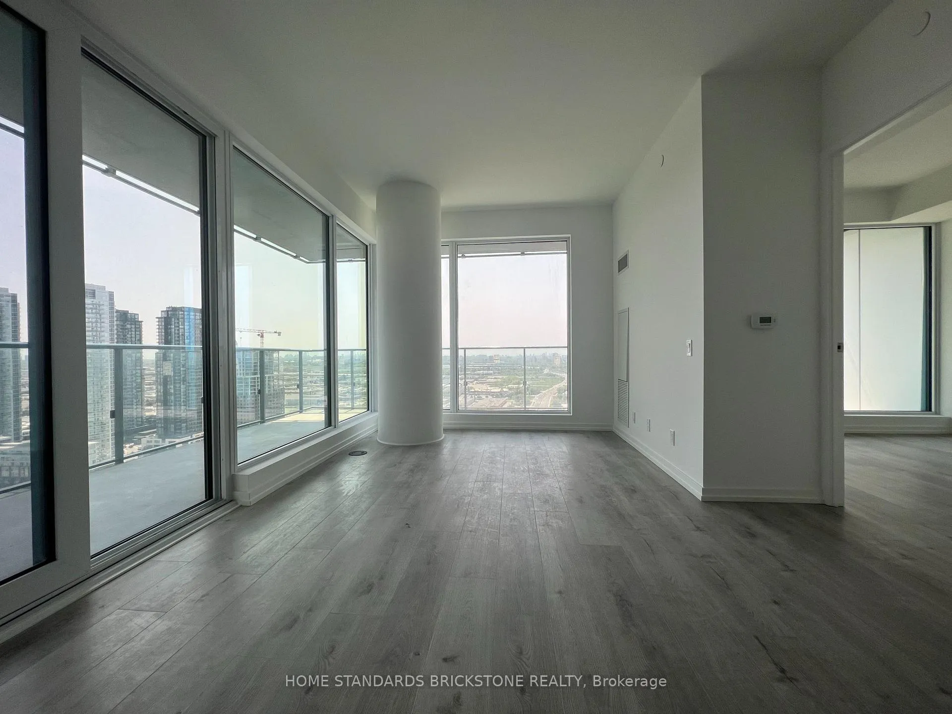 Photo 4 of Unit 2812, 7890 Jane Street, Vaughan, Vaughan Corporate Centre — HOMEH