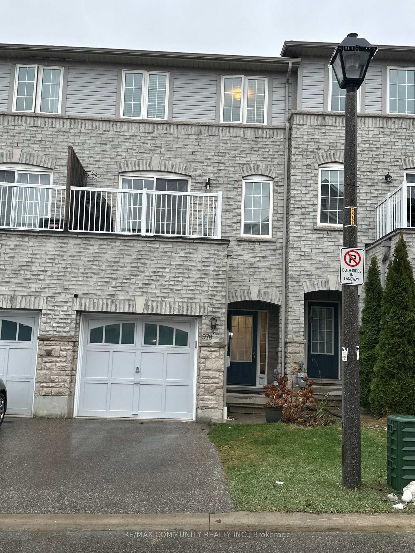 Photo 2 of 978 Audley Road N, Ajax, Central East — HOMEH