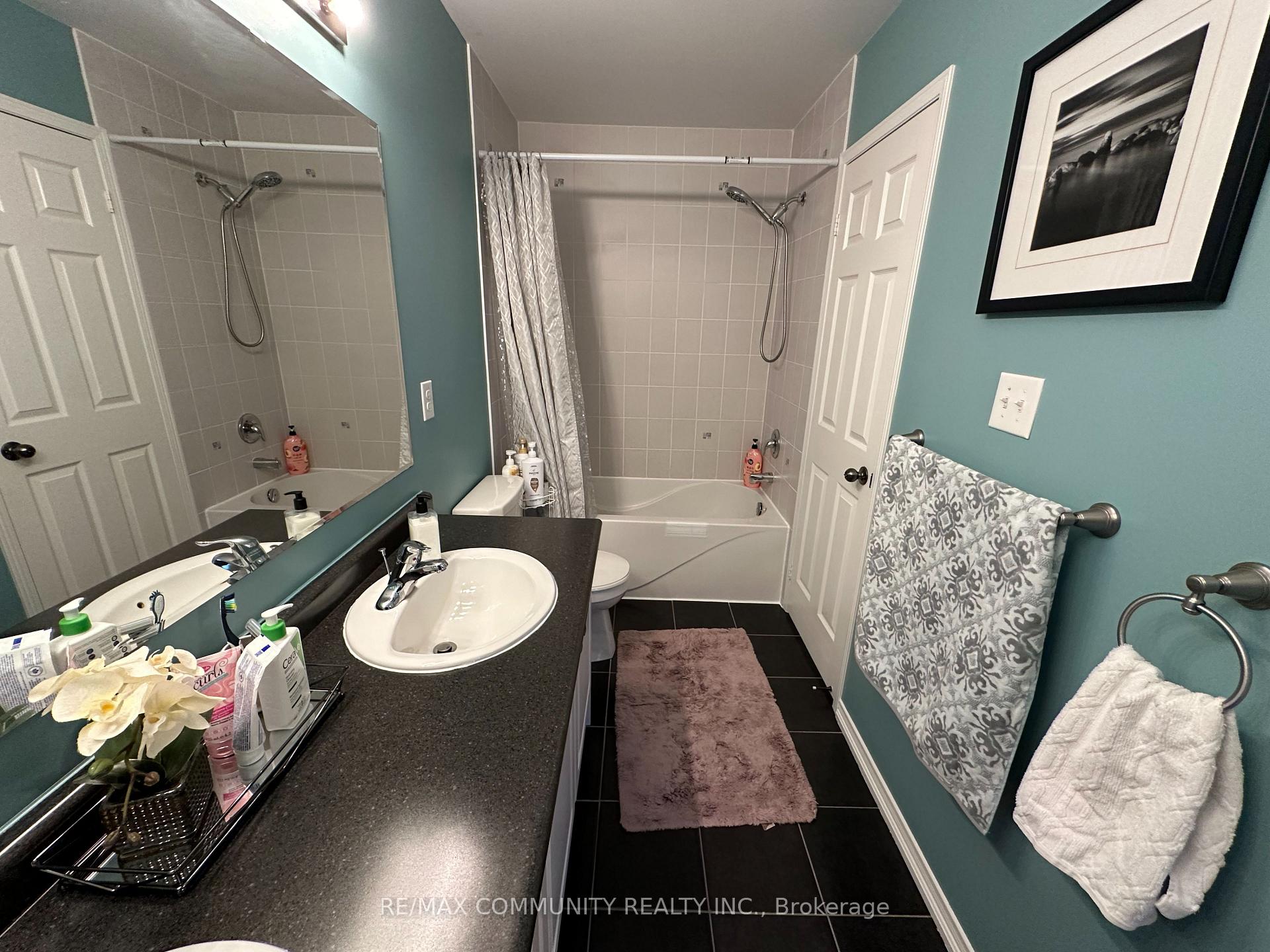 Photo 24 of 978 Audley Road N, Ajax, Central East — HOMEH