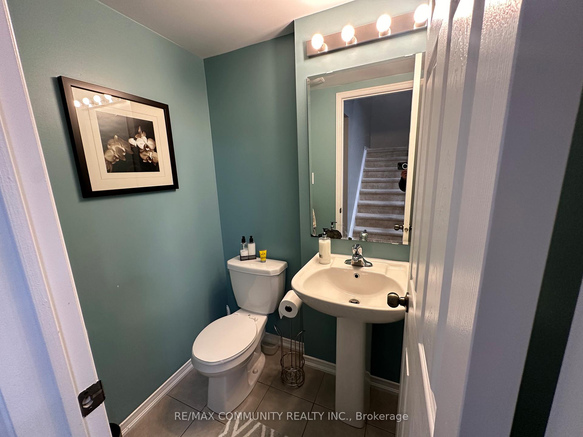 Photo 25 of 978 Audley Road N, Ajax, Central East — HOMEH