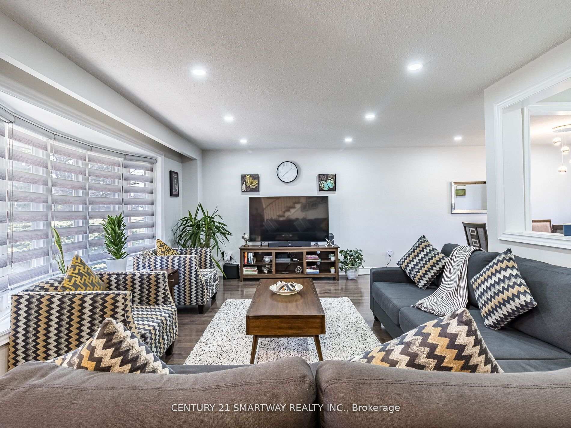 Photo 10 of 10 Governor Grove Crescent, Brampton, Brampton South — HOMEH