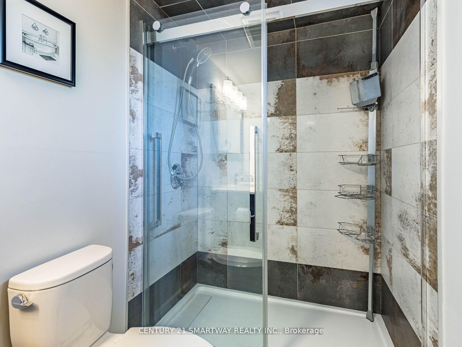 Photo 16 of 10 Governor Grove Crescent, Brampton, Brampton South — HOMEH