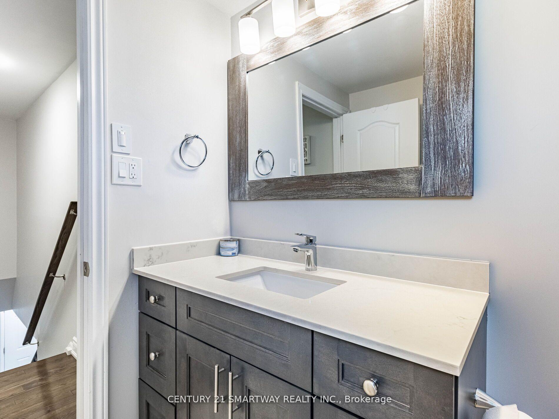 Photo 29 of 10 Governor Grove Crescent, Brampton, Brampton South — HOMEH