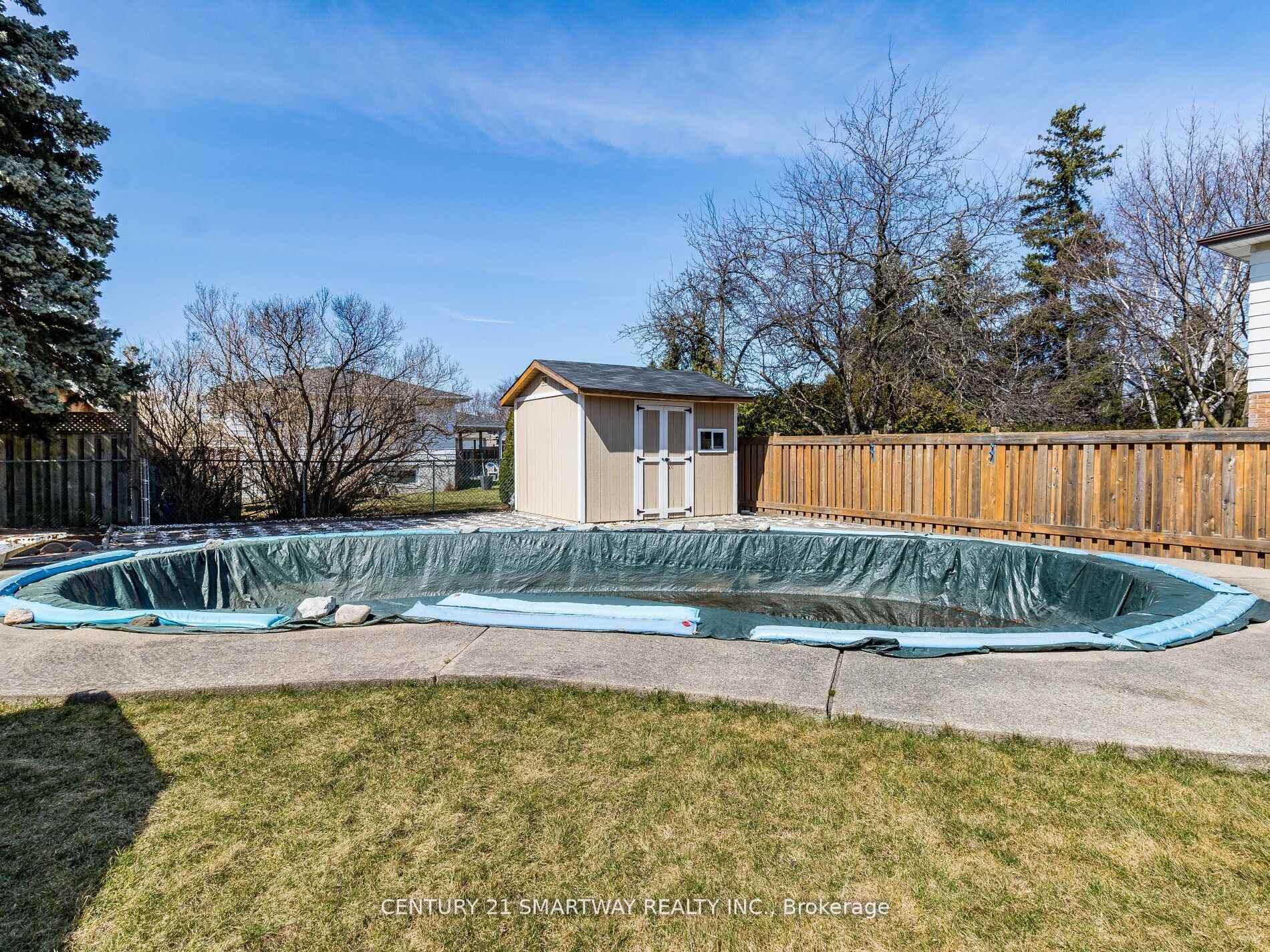 Photo 30 of 10 Governor Grove Crescent, Brampton, Brampton South — HOMEH