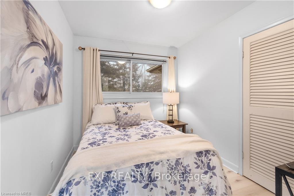 Photo 23 of Unit A, 376 Philip Place, Hamilton, Ancaster — HOMEH