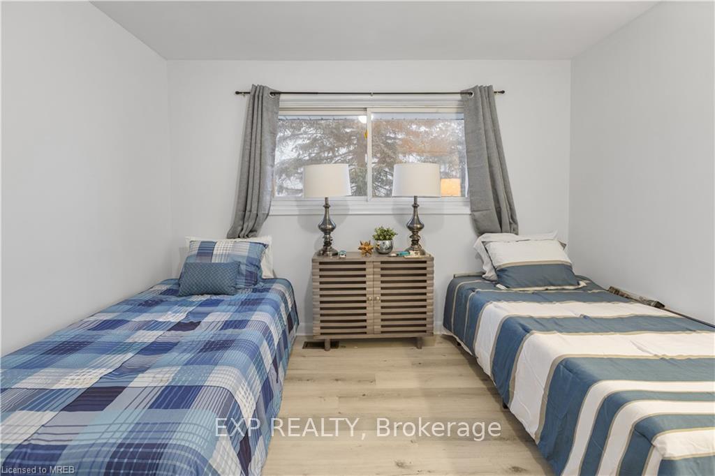Photo 24 of Unit A, 376 Philip Place, Hamilton, Ancaster — HOMEH