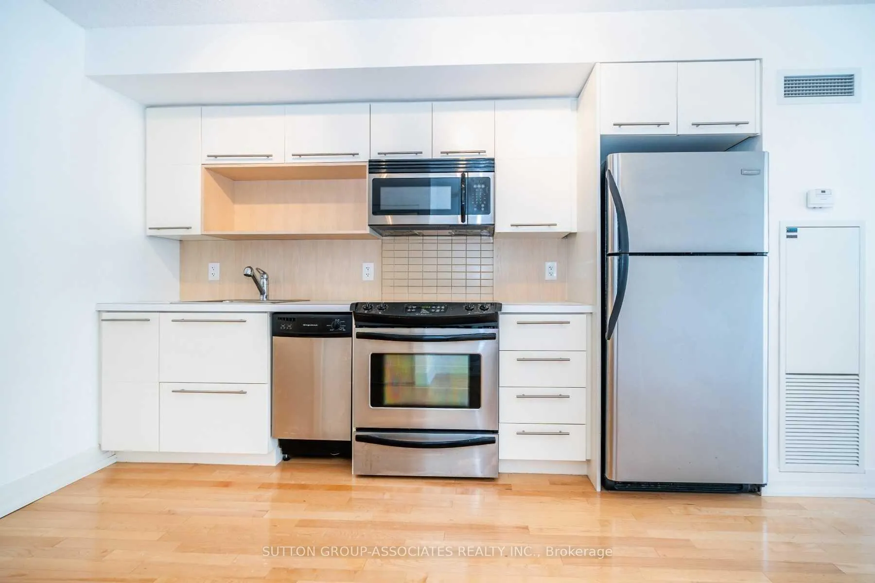 Photo 3 of Unit 1409, 25 Carlton Street, Toronto, Church-Yonge Corridor — HOMEH
