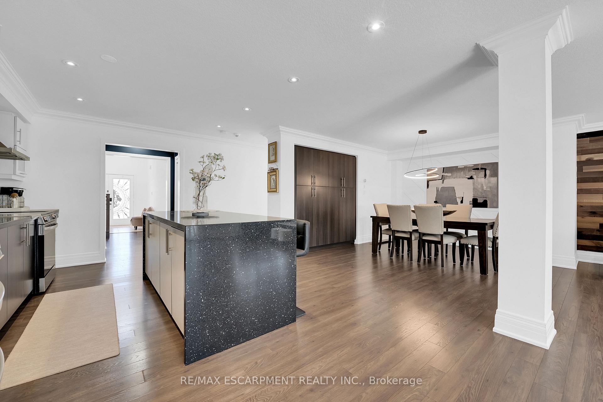 Photo 11 of 72 Aldgate Avenue, Hamilton, Stoney Creek Mountain — HOMEH