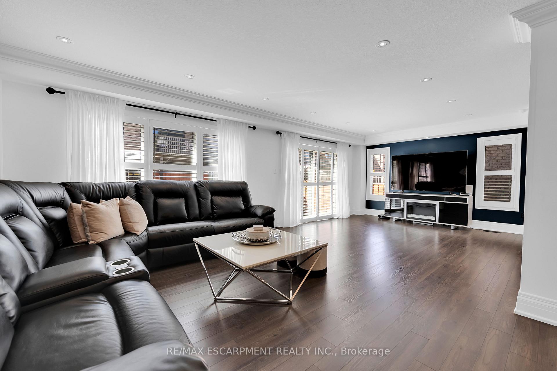 Photo 18 of 72 Aldgate Avenue, Hamilton, Stoney Creek Mountain — HOMEH