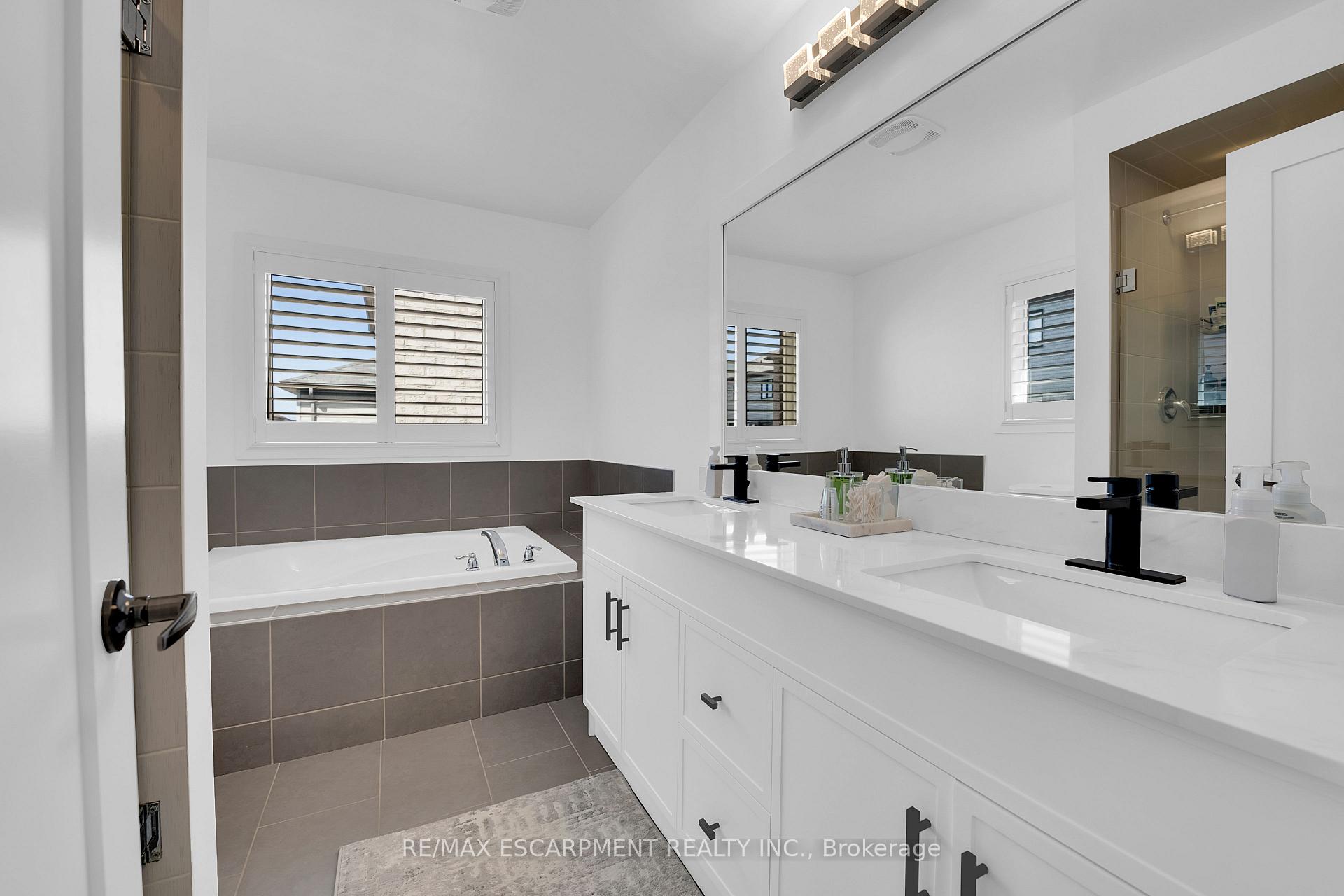 Photo 36 of 72 Aldgate Avenue, Hamilton, Stoney Creek Mountain — HOMEH