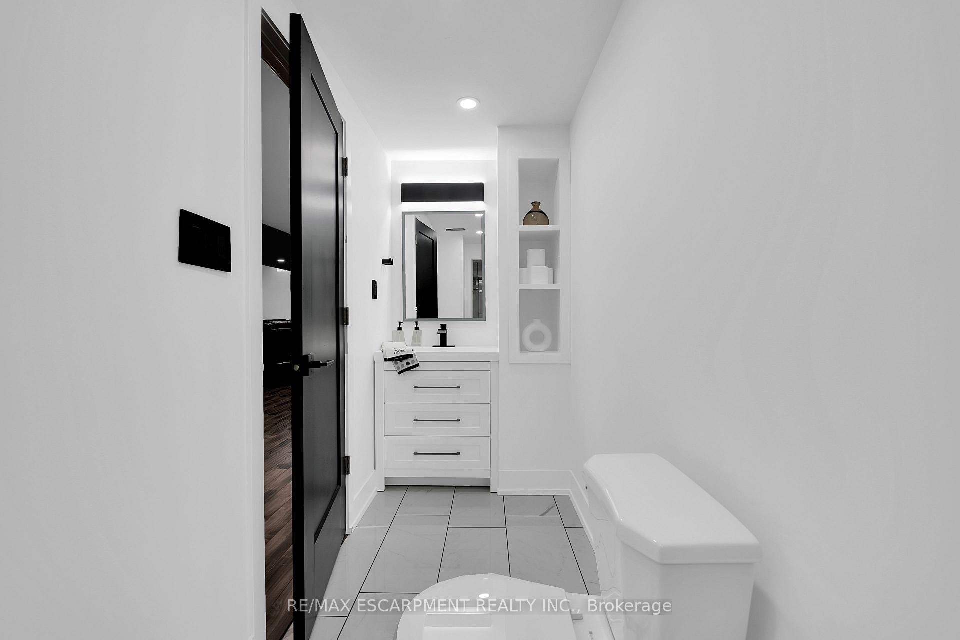 Photo 45 of 72 Aldgate Avenue, Hamilton, Stoney Creek Mountain — HOMEH