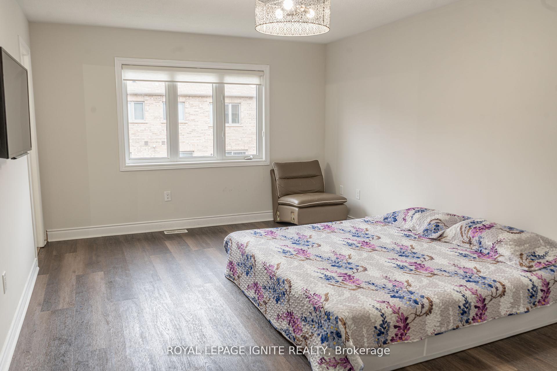 Photo 3 of 55 Speedwell Street, Brampton, Credit Valley — HOMEH