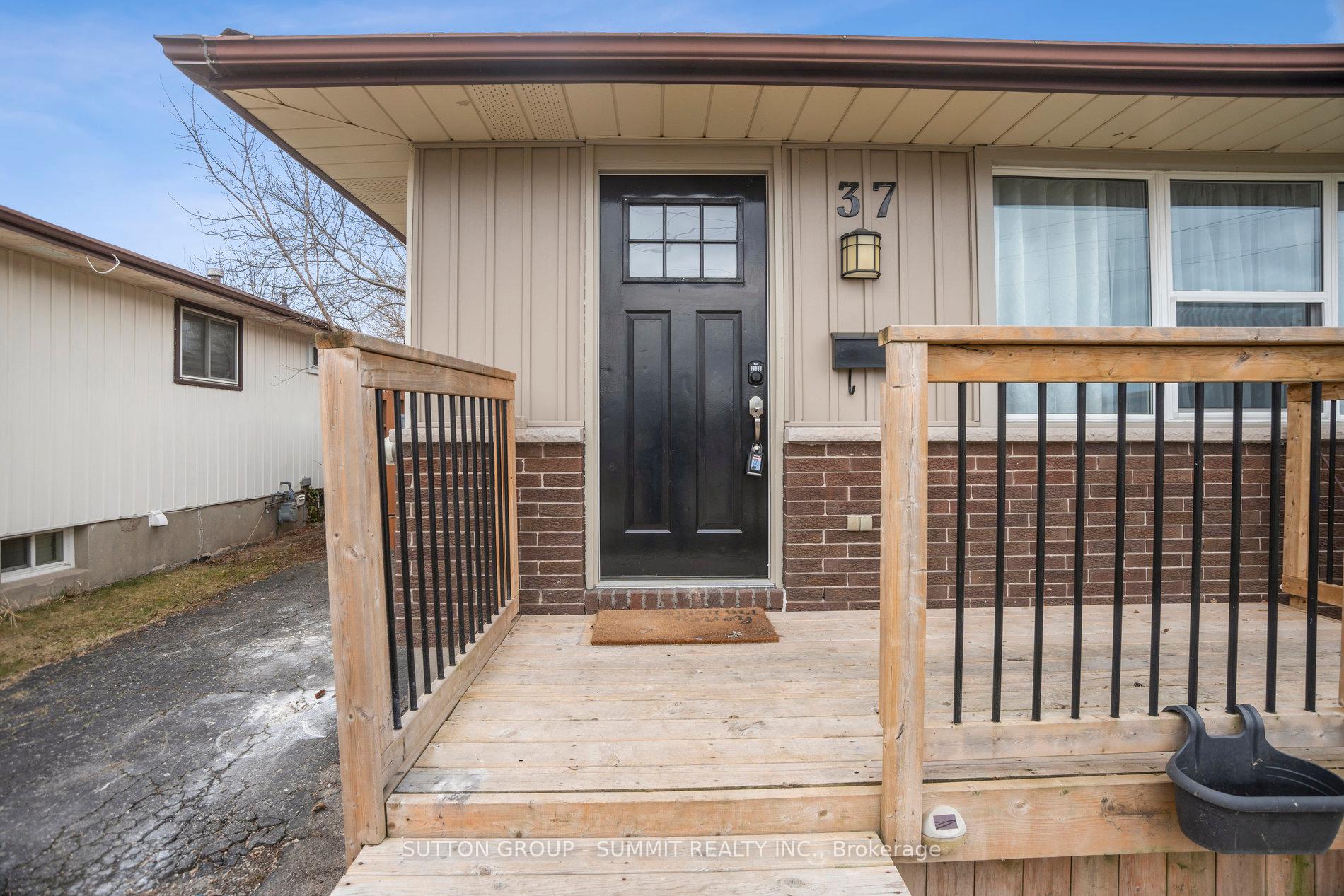 Photo 2 of 37 Tunis Street, St. Catharines, Western Hill — HOMEH