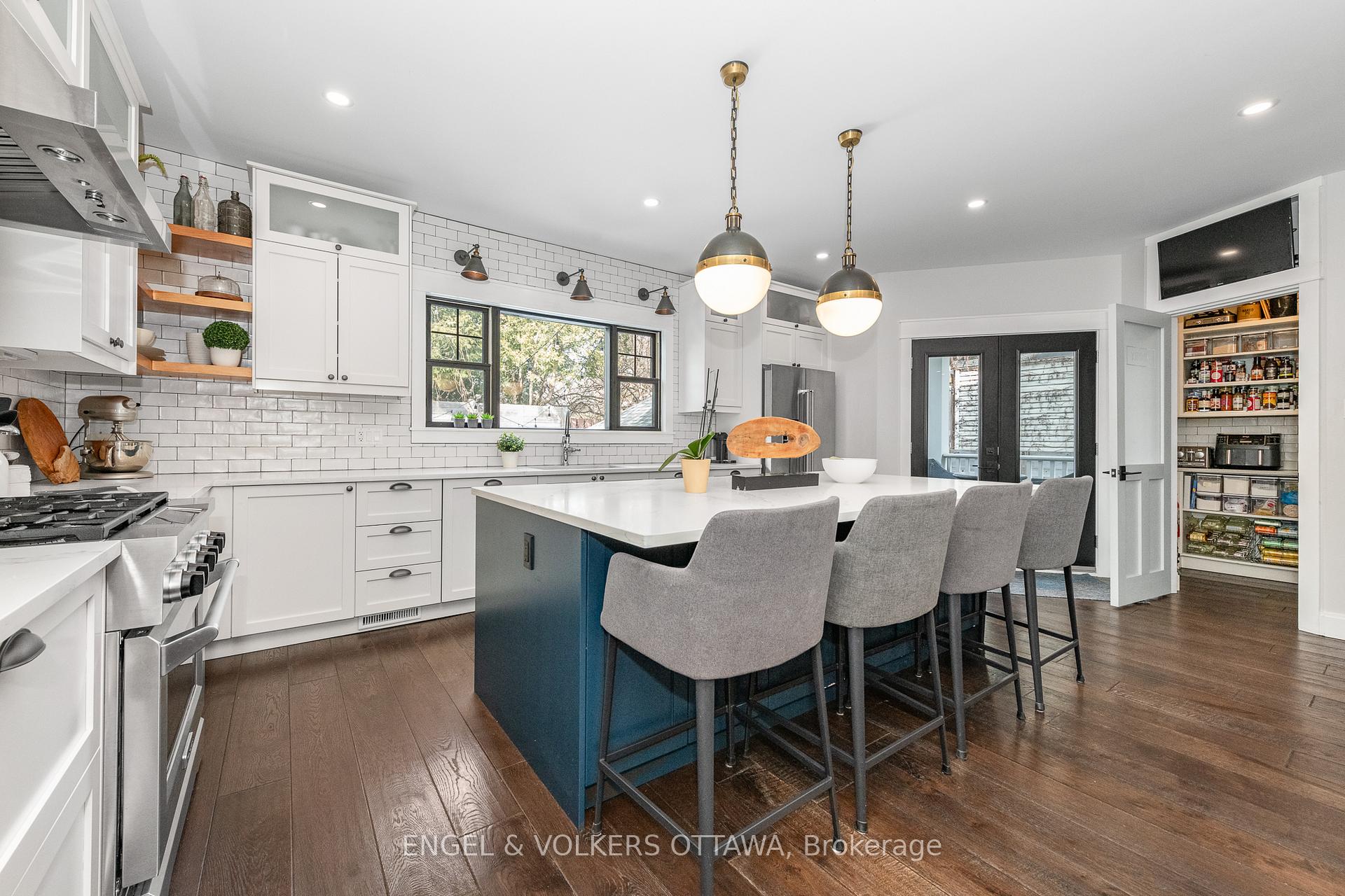 Photo 15 of 25 Mason Terrace, Ottawa, Ottawa East — HOMEH