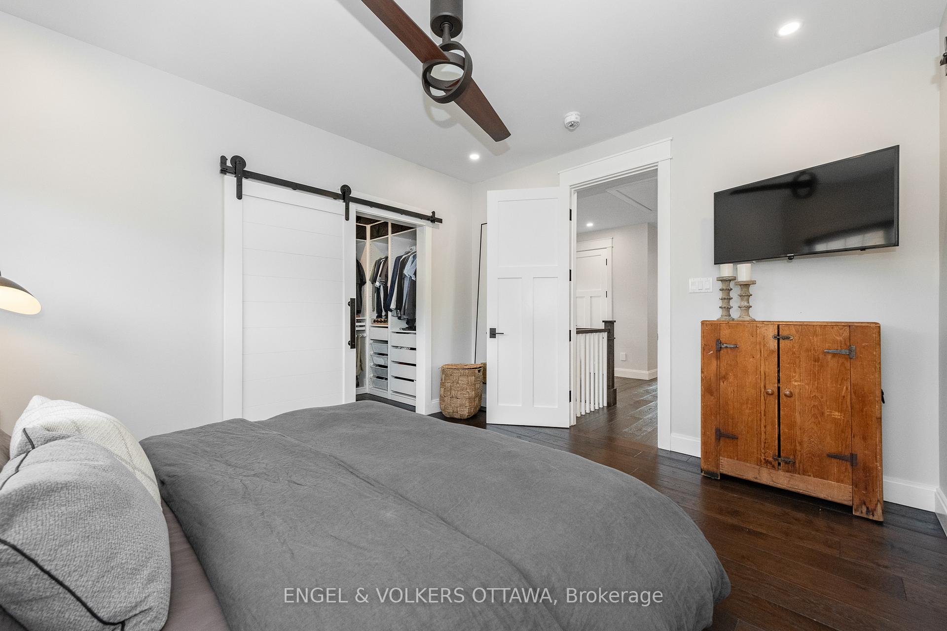 Photo 20 of 25 Mason Terrace, Ottawa, Ottawa East — HOMEH