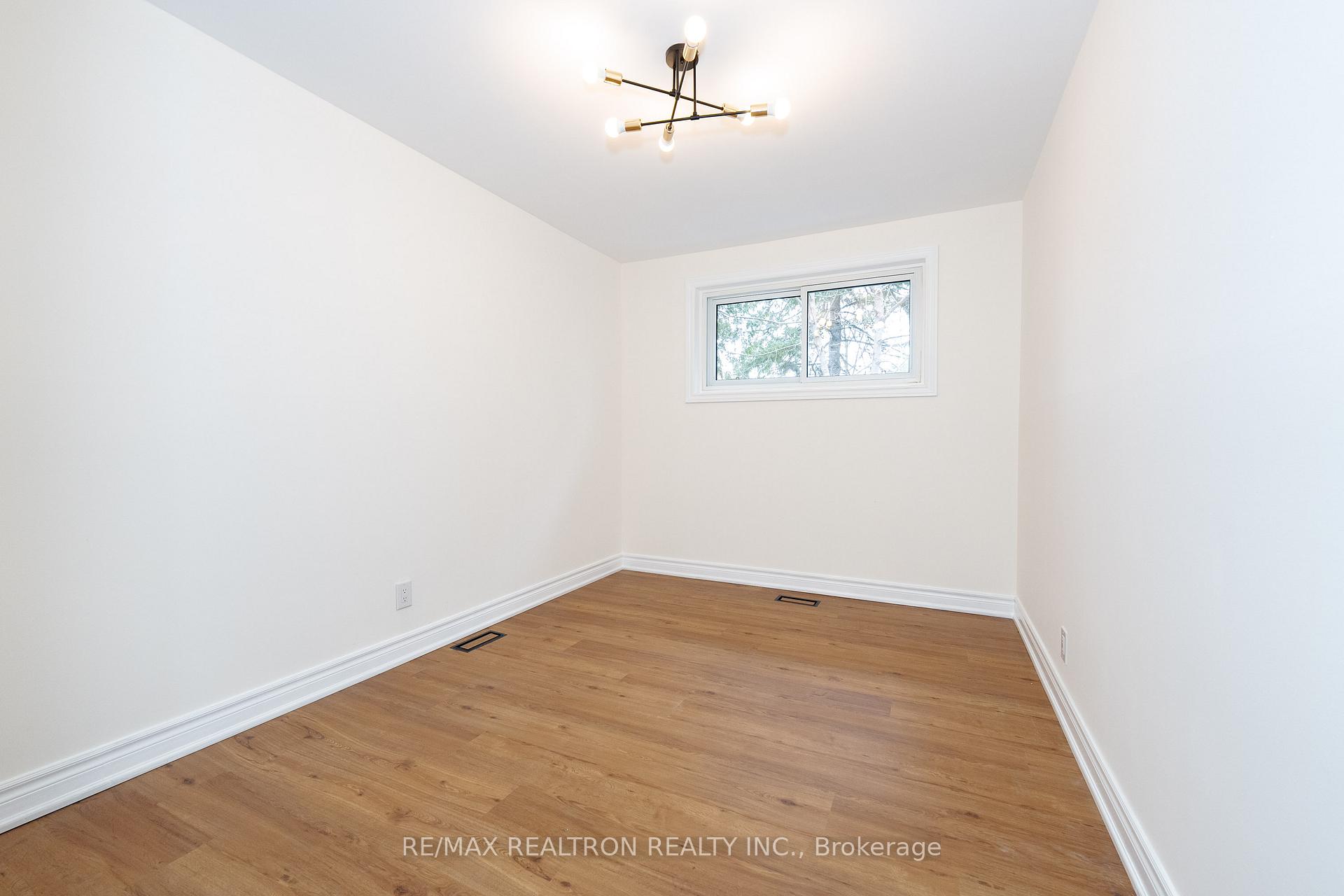 Photo 26 of 15 Richardson Drive, Aurora, Aurora Highlands — HOMEH