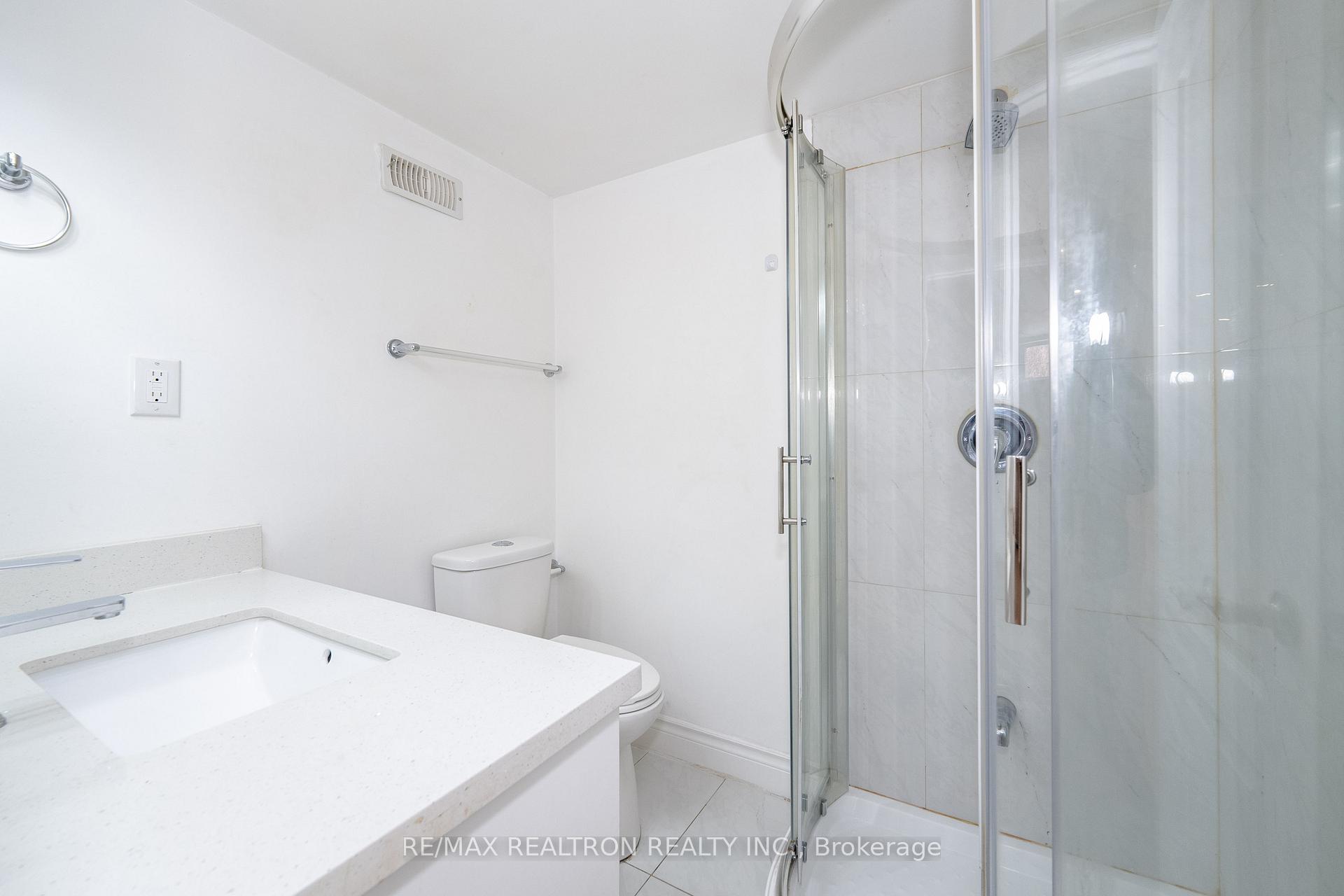Photo 36 of 15 Richardson Drive, Aurora, Aurora Highlands — HOMEH