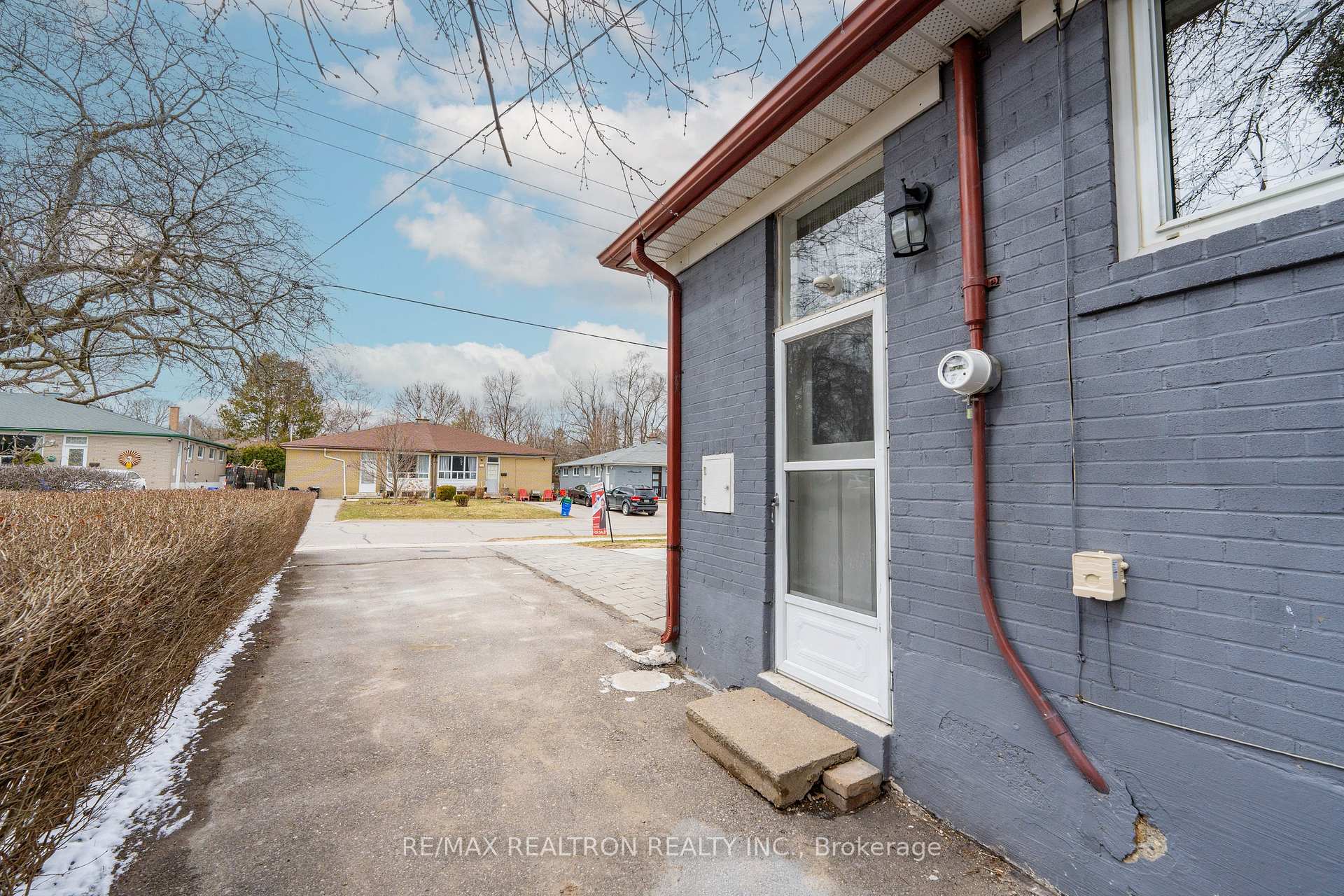 Photo 48 of 15 Richardson Drive, Aurora, Aurora Highlands — HOMEH
