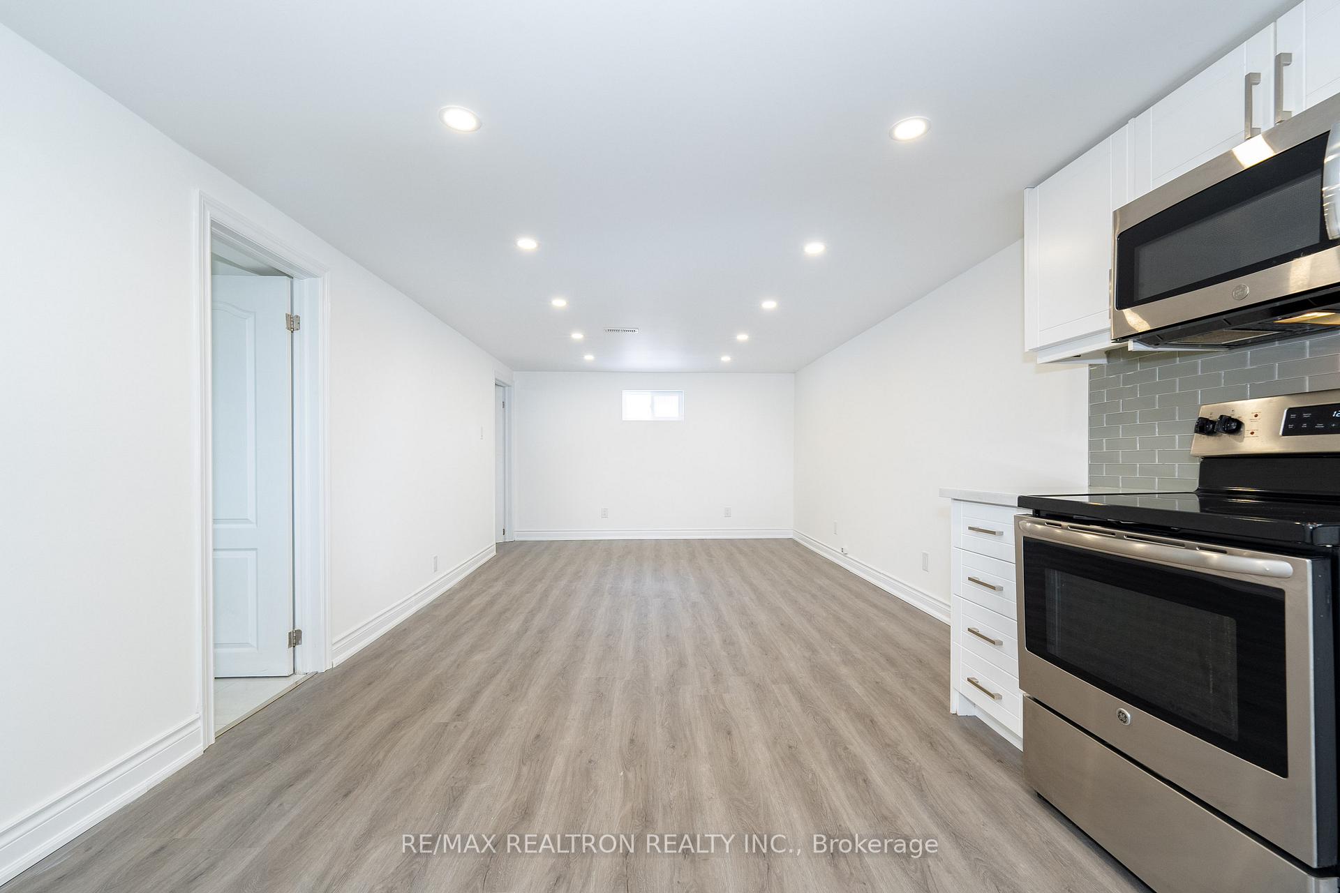 Photo 46 of 15 Richardson Drive, Aurora, Aurora Highlands — HOMEH