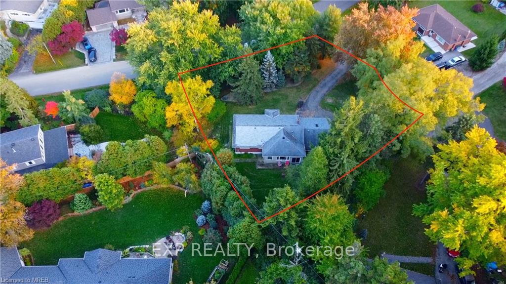 Photo 1 of Unit B, 376 Philip Place, Hamilton, Ancaster — HOMEH