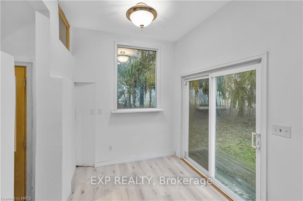 Photo 20 of Unit B, 376 Philip Place, Hamilton, Ancaster — HOMEH