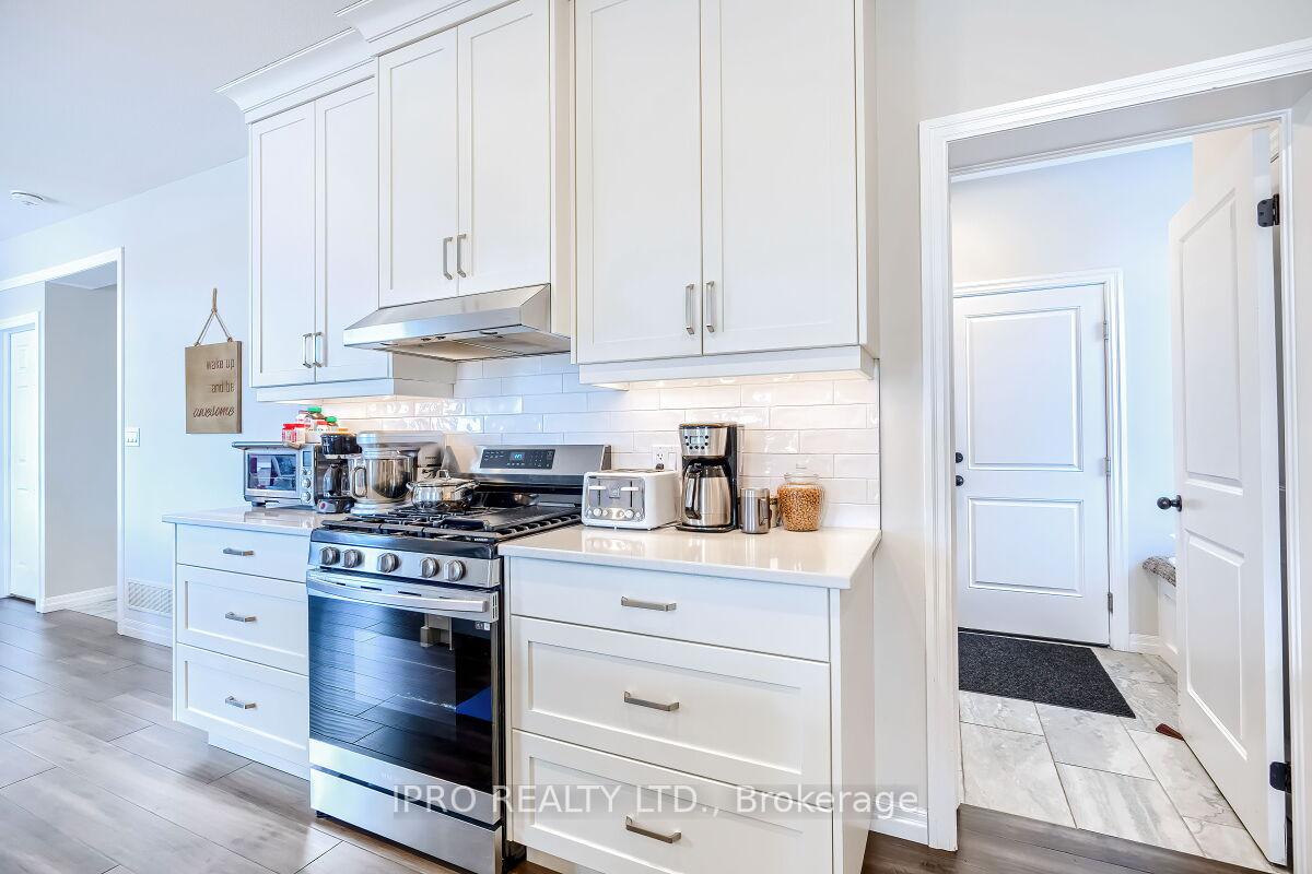 Photo 14 of 111 Renaissance Drive, St. Thomas — HOMEH