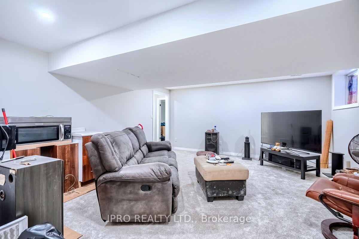 Photo 81 of 111 Renaissance Drive, St. Thomas — HOMEH