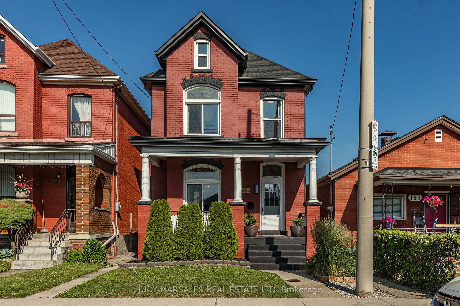 Front of 189 West Avenue N