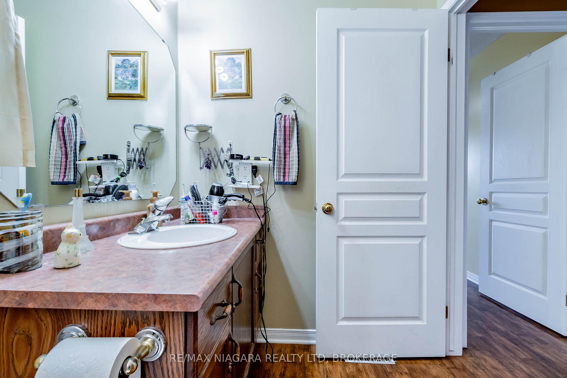 Photo 14 of 14 Jennifer Crescent, St. Catharines, Carlton/Bunting — HOMEH