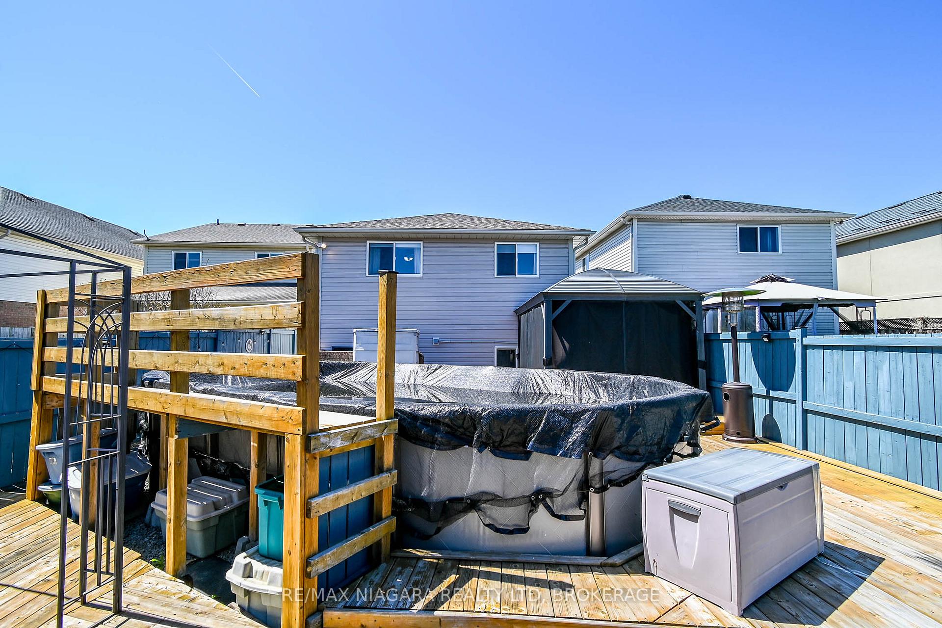 Photo 22 of 14 Jennifer Crescent, St. Catharines, Carlton/Bunting — HOMEH