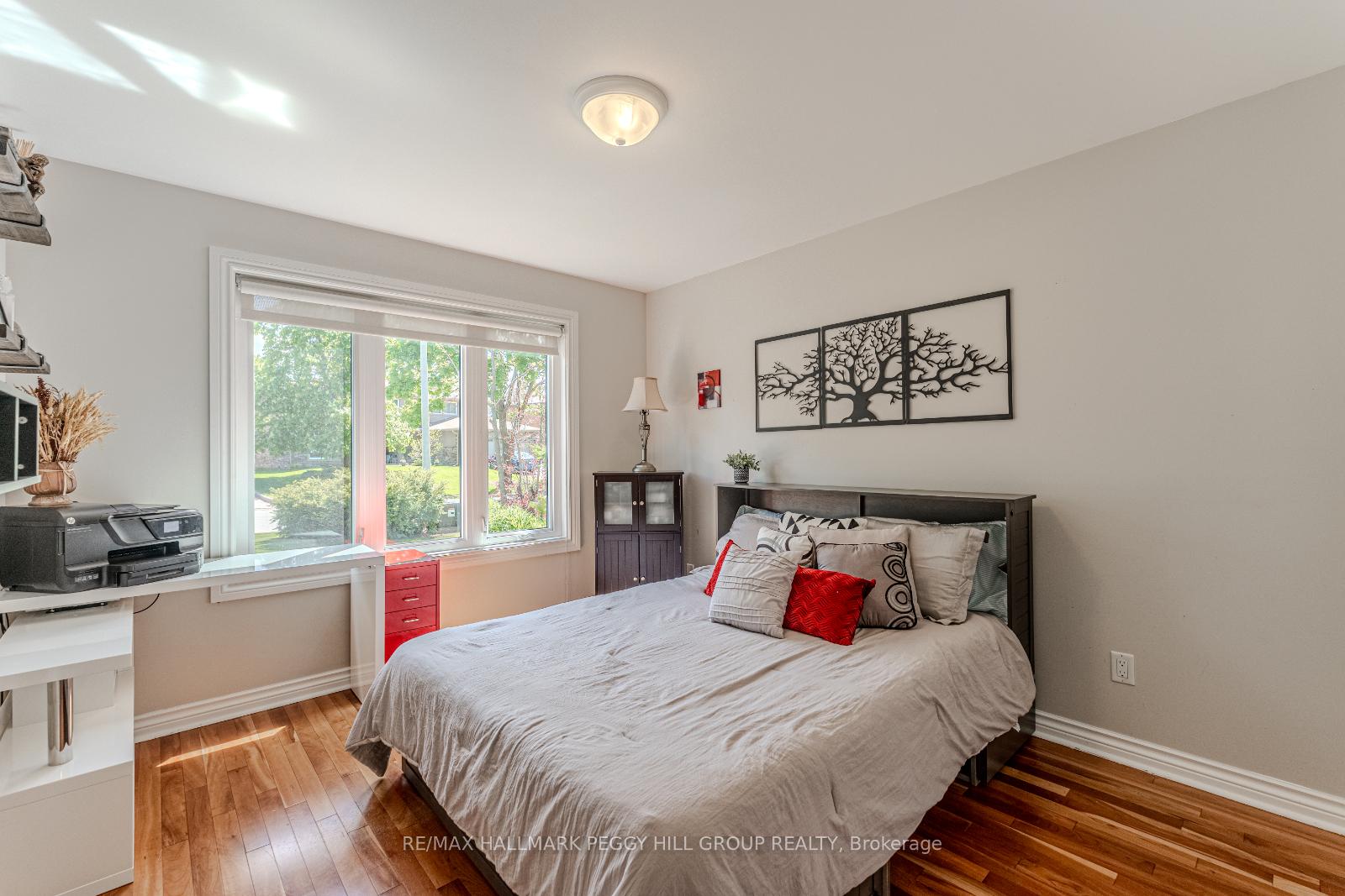 Photo 11 of 64 Woodcrest Road, Barrie, Allandale Heights — HOMEH