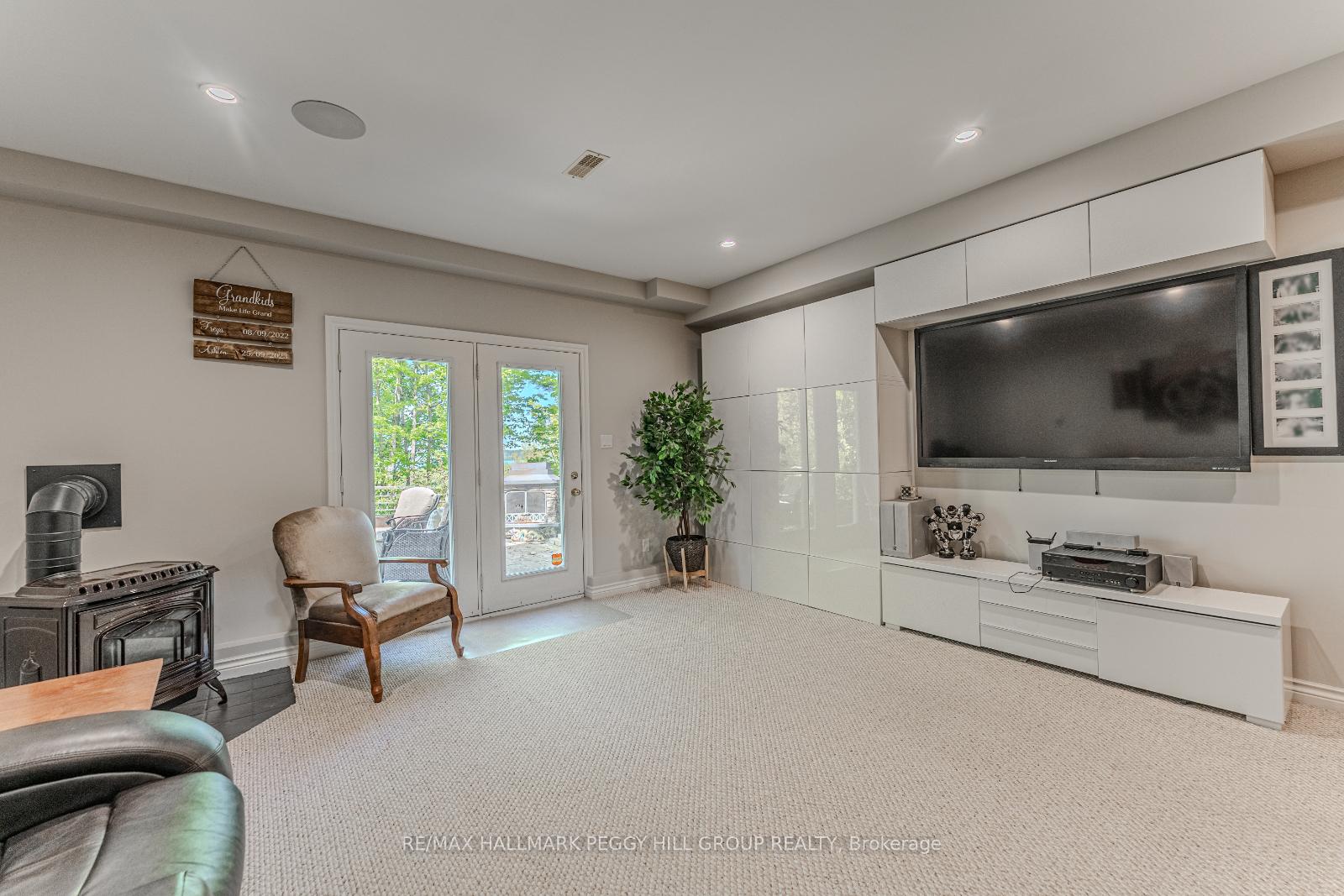 Photo 15 of 64 Woodcrest Road, Barrie, Allandale Heights — HOMEH