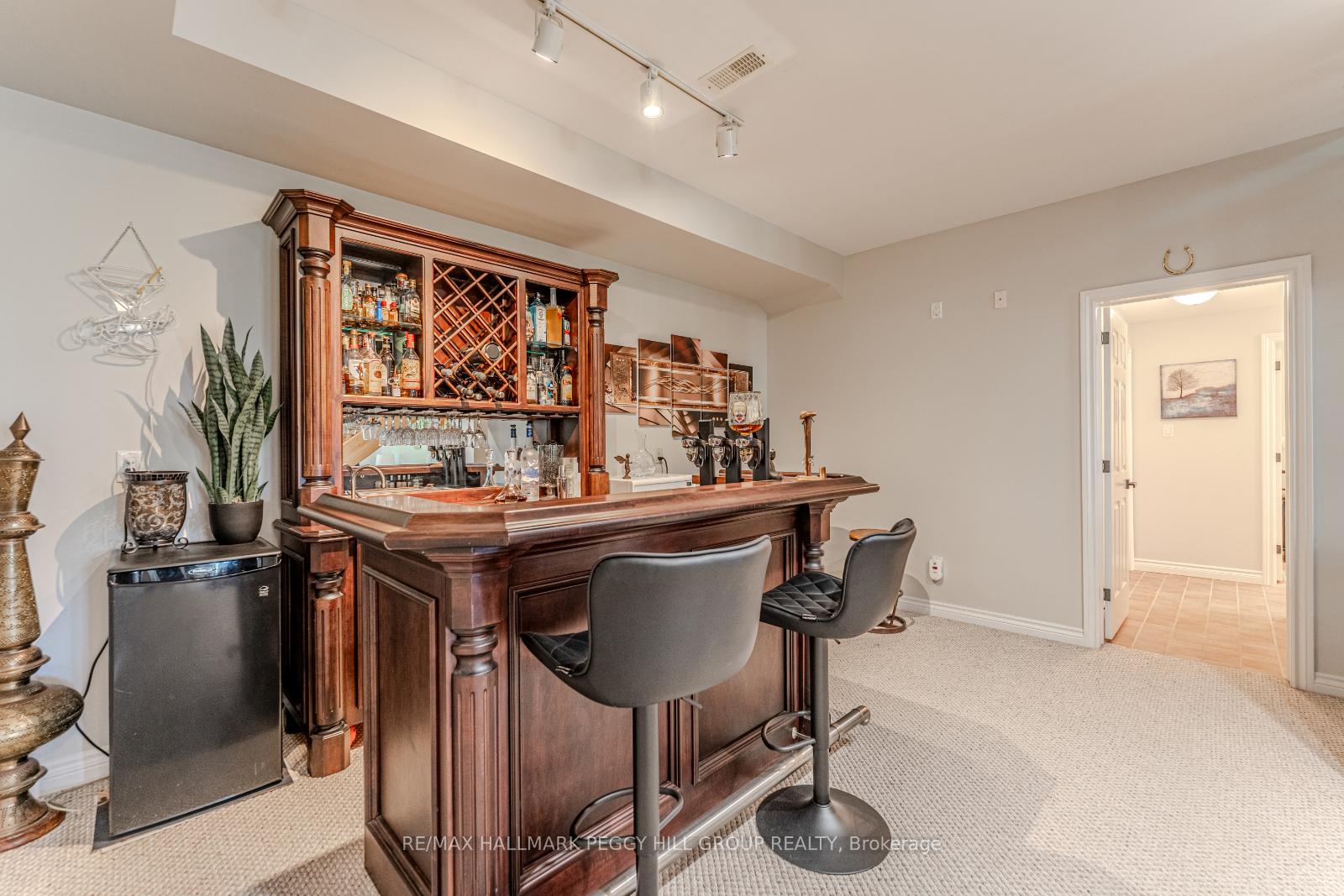 Photo 14 of 64 Woodcrest Road, Barrie, Allandale Heights — HOMEH