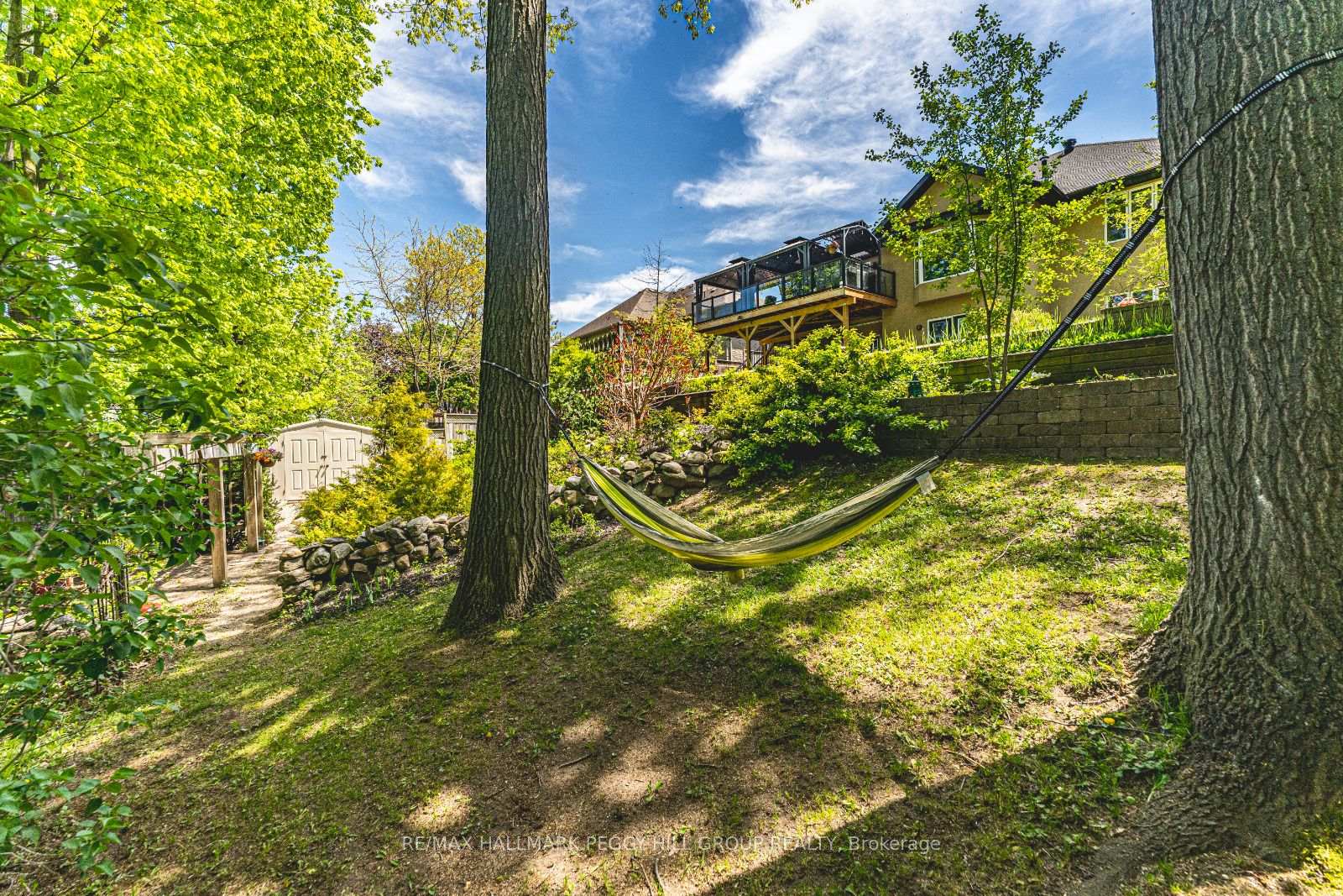 Photo 25 of 64 Woodcrest Road, Barrie, Allandale Heights — HOMEH