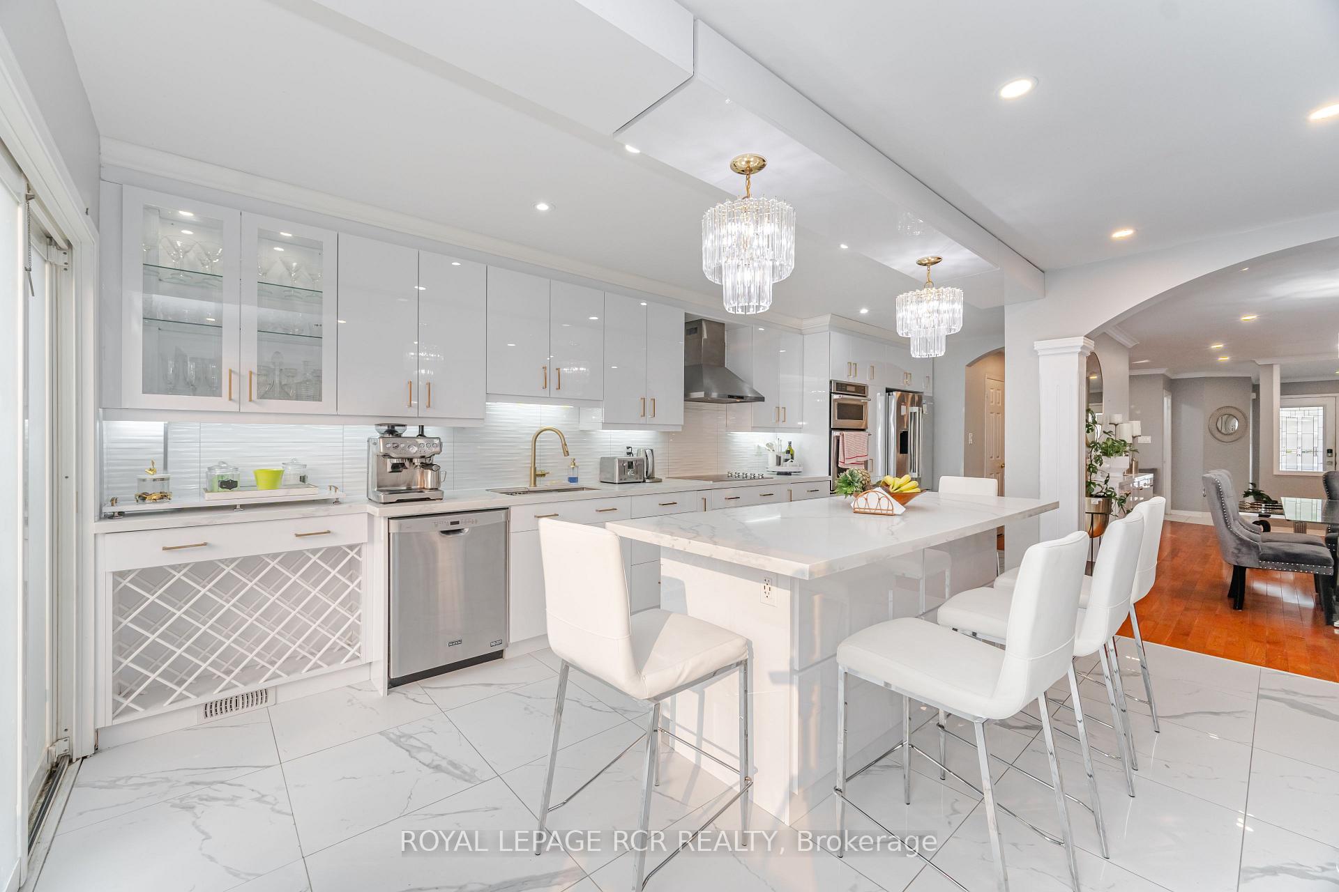 Photo 6 of 127 Tiller Trail, Brampton, Fletcher's Creek Village — HOMEH