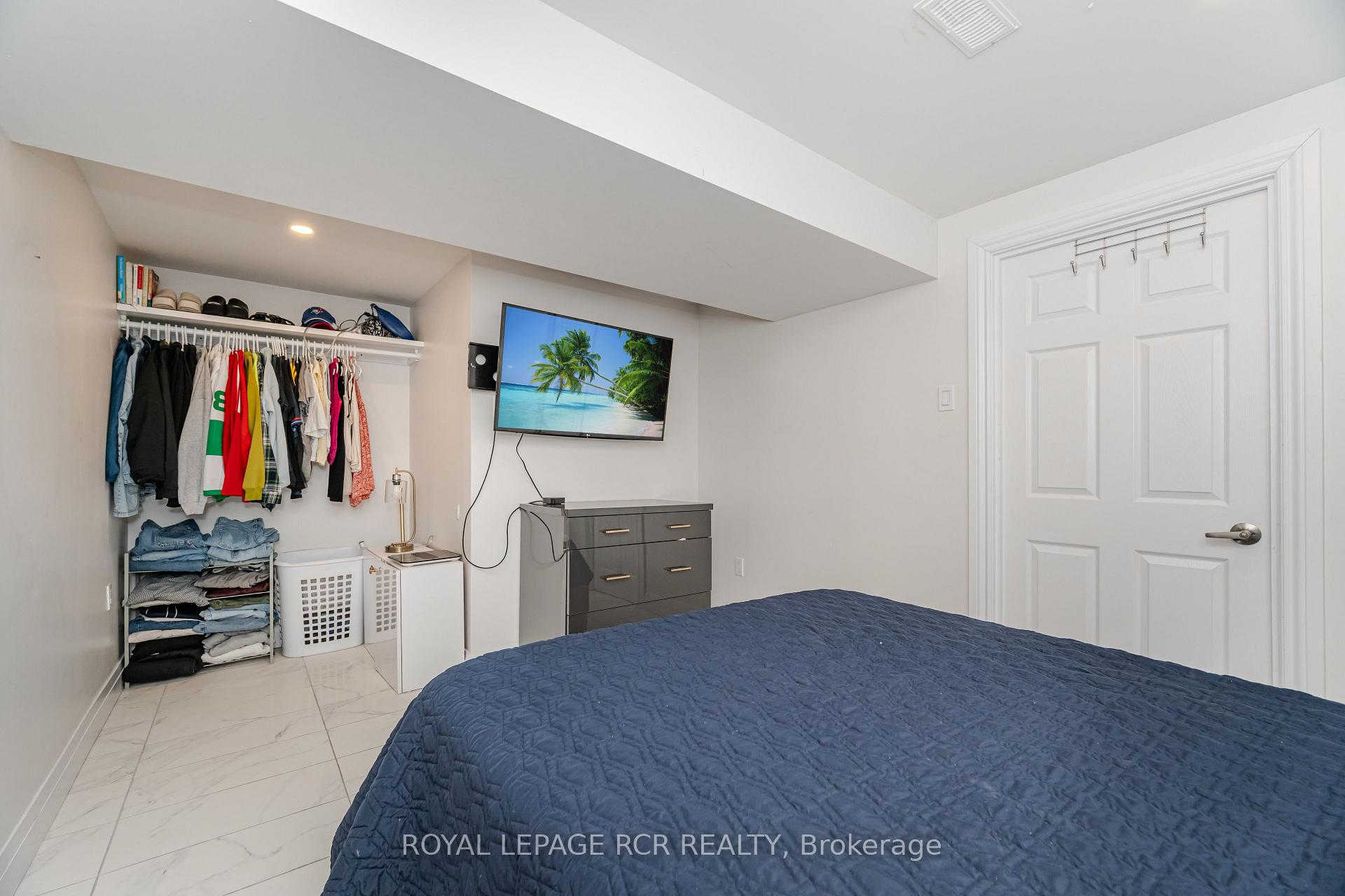 Photo 15 of 127 Tiller Trail, Brampton, Fletcher's Creek Village — HOMEH