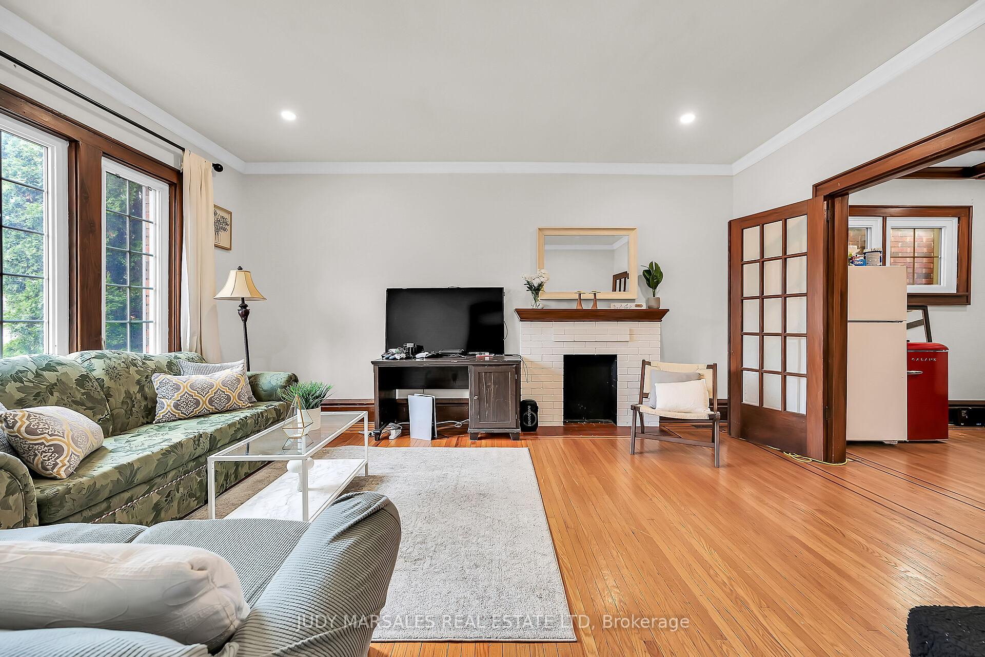 Photo 5 of 103 Arkell Street, Hamilton, Westdale — HOMEH
