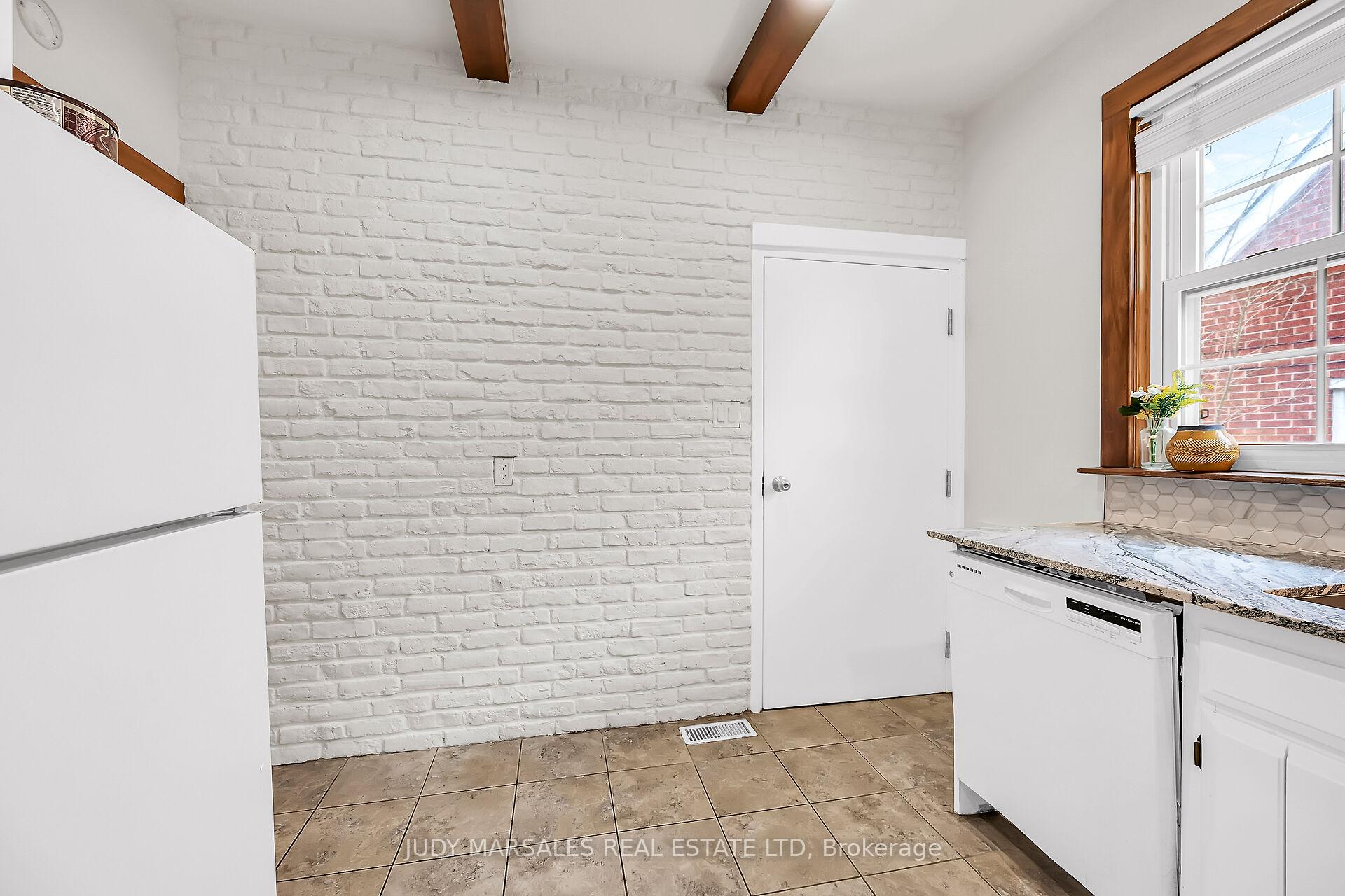 Photo 17 of 103 Arkell Street, Hamilton, Westdale — HOMEH