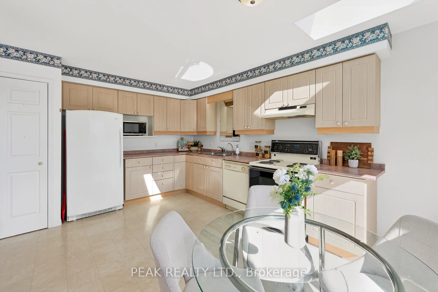 Photo 9 of 39 Summit Crescent, Wilmot — HOMEH
