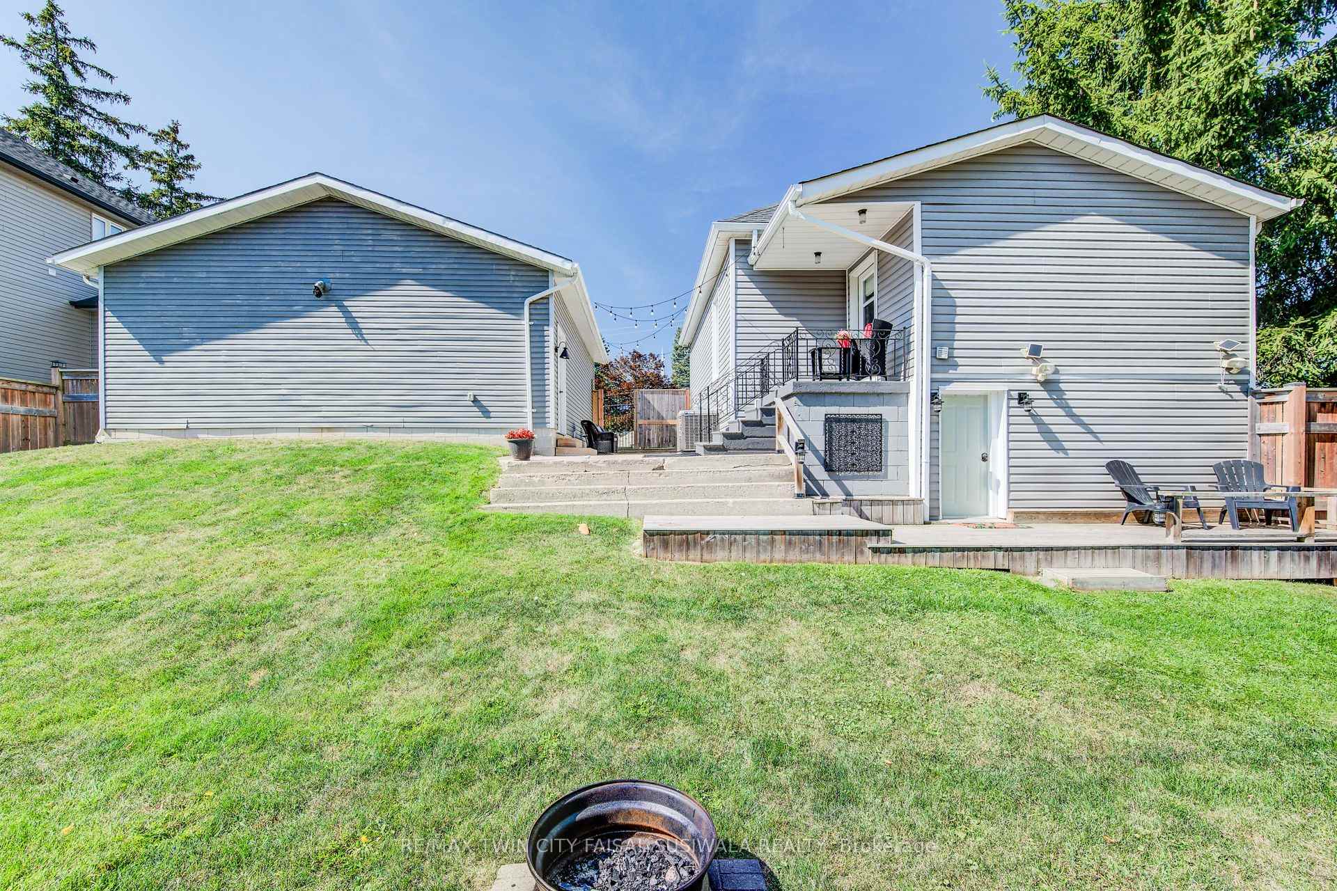 Photo 5 of 1631 Franklin Boulevard, Cambridge — HOMEH