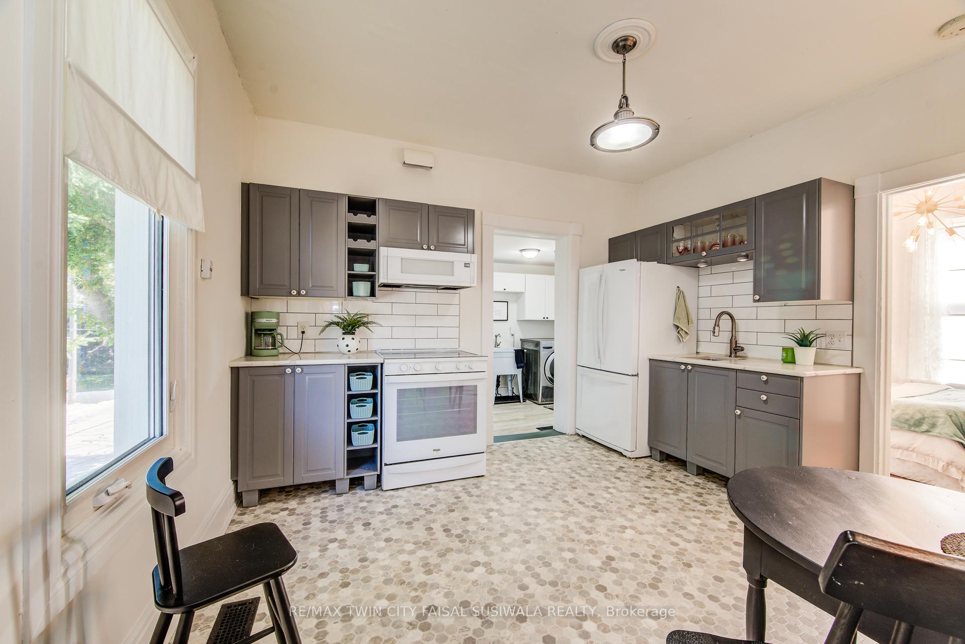 Photo 14 of 1631 Franklin Boulevard, Cambridge — HOMEH