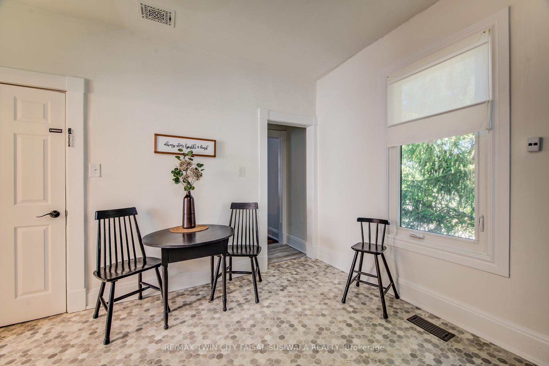 Photo 17 of 1631 Franklin Boulevard, Cambridge — HOMEH