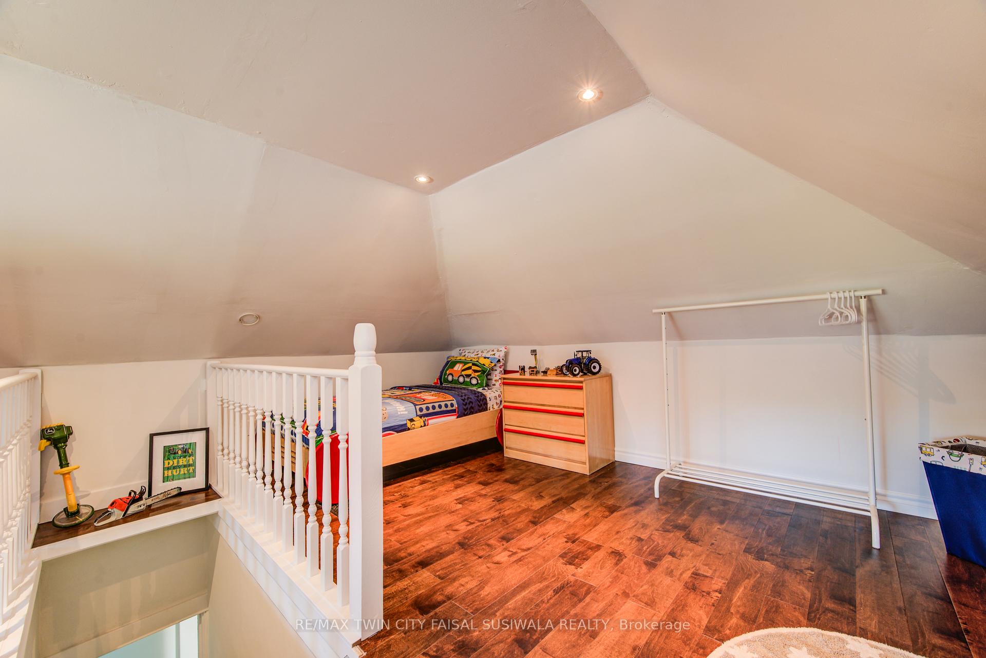 Photo 27 of 1631 Franklin Boulevard, Cambridge — HOMEH