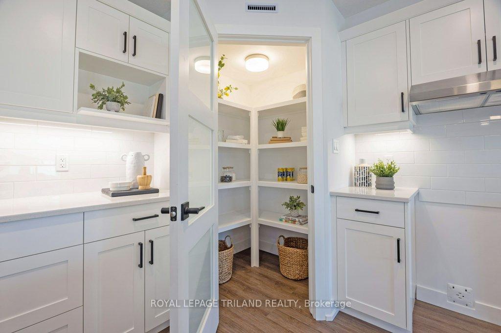 Photo 15 of 57 Silverleaf Path, St. Thomas — HOMEH