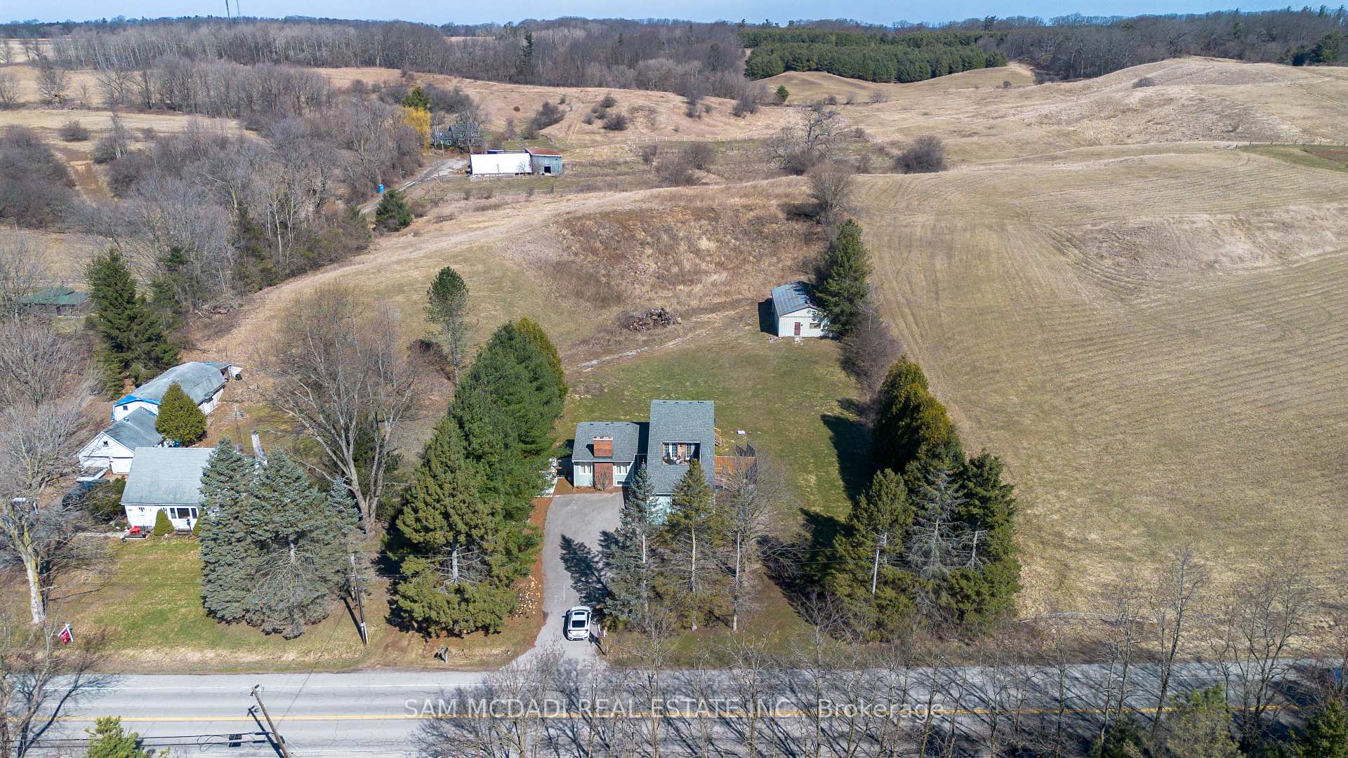 Front of 855 Jerseyville Road W