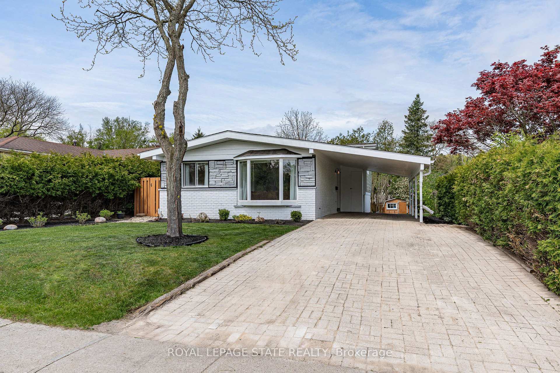 Photo 2 of 14 Turnbull Road, Hamilton, Dundas — HOMEH